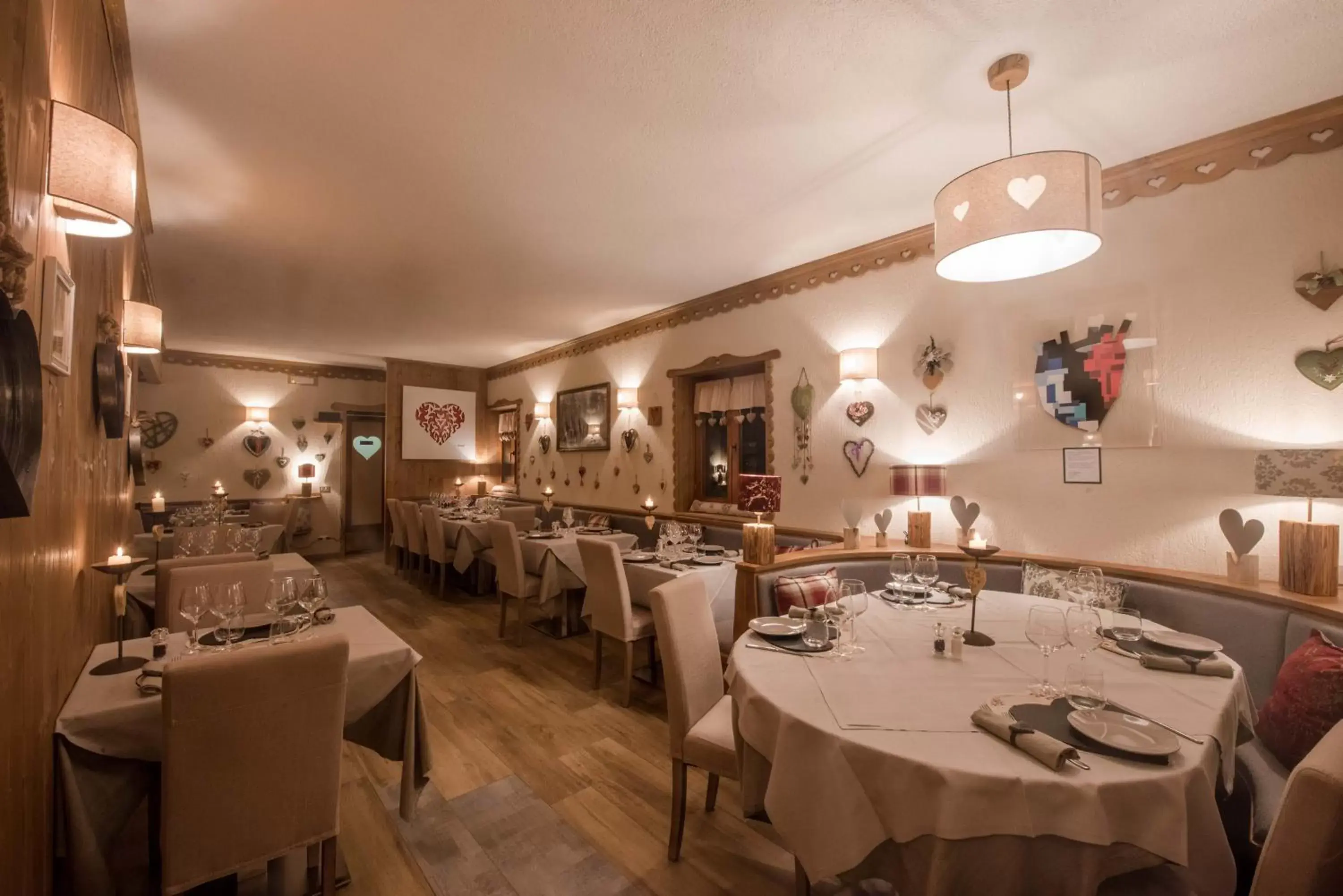 Restaurant/Places to Eat in Chalet Plan Gorret