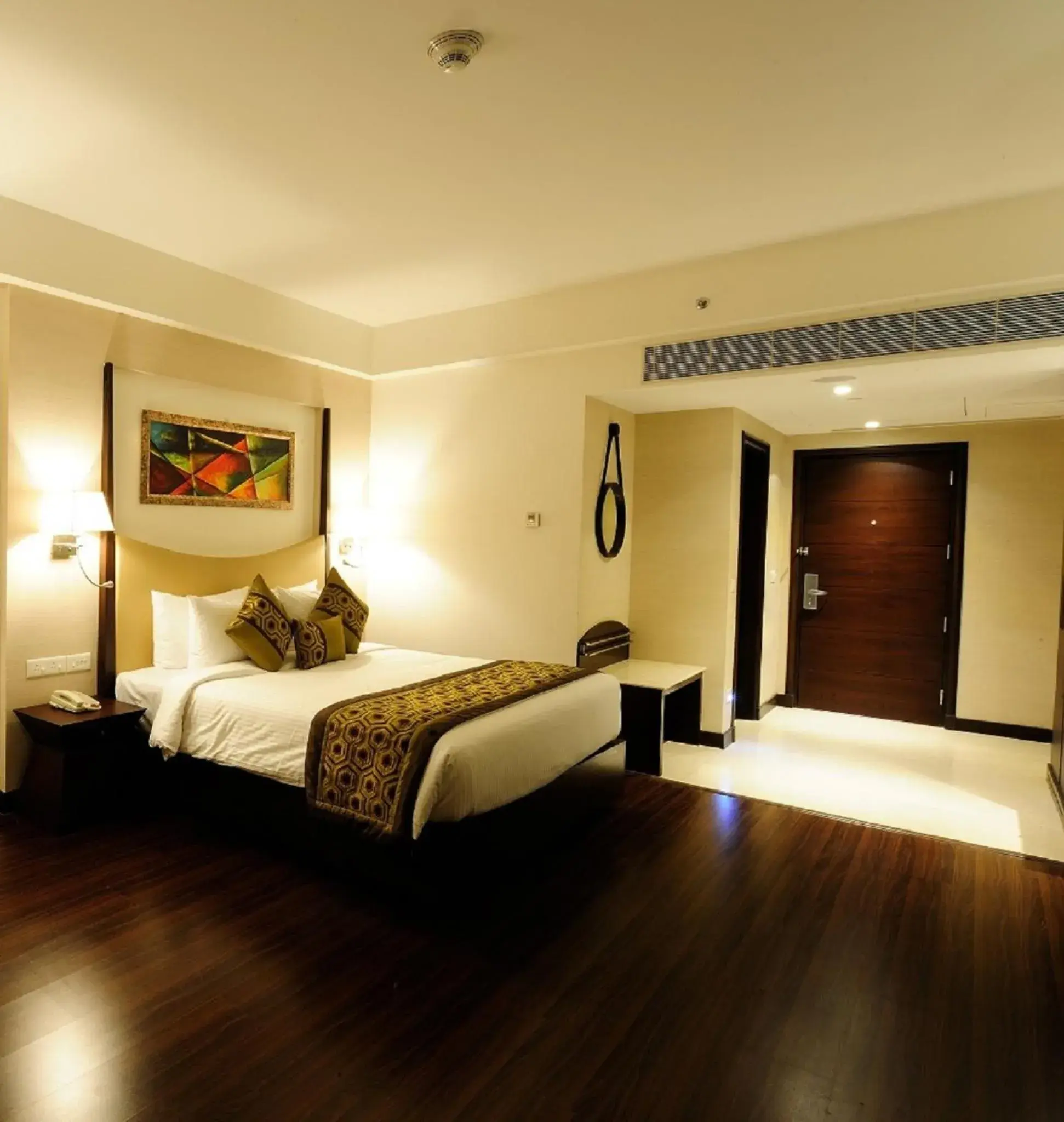 Bedroom in Country Inn & Suites by Radisson, Gurugram Sohna Road