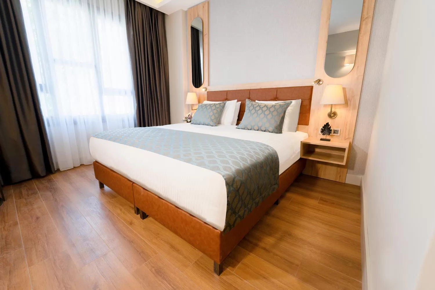 Photo of the whole room, Bed in Grand Sirkeci Hotel