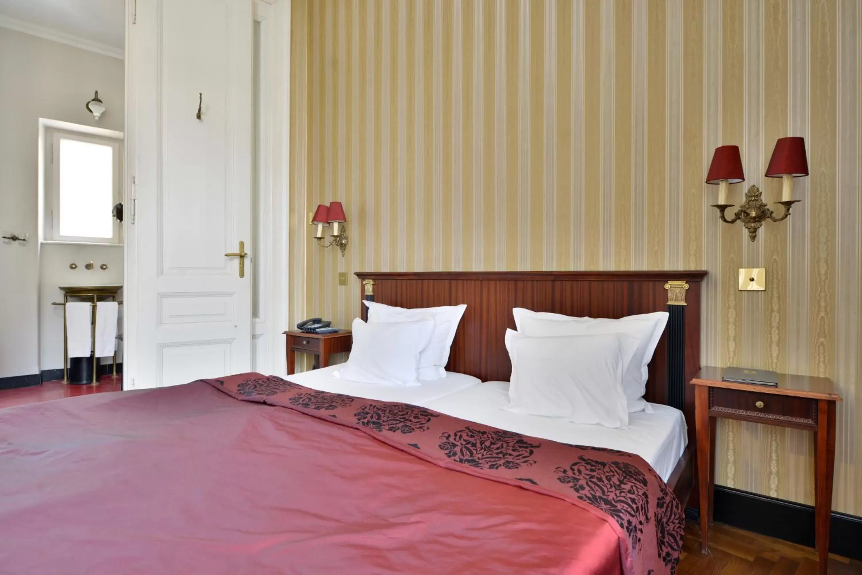 Bed in Gerlóczy Boutique Hotel