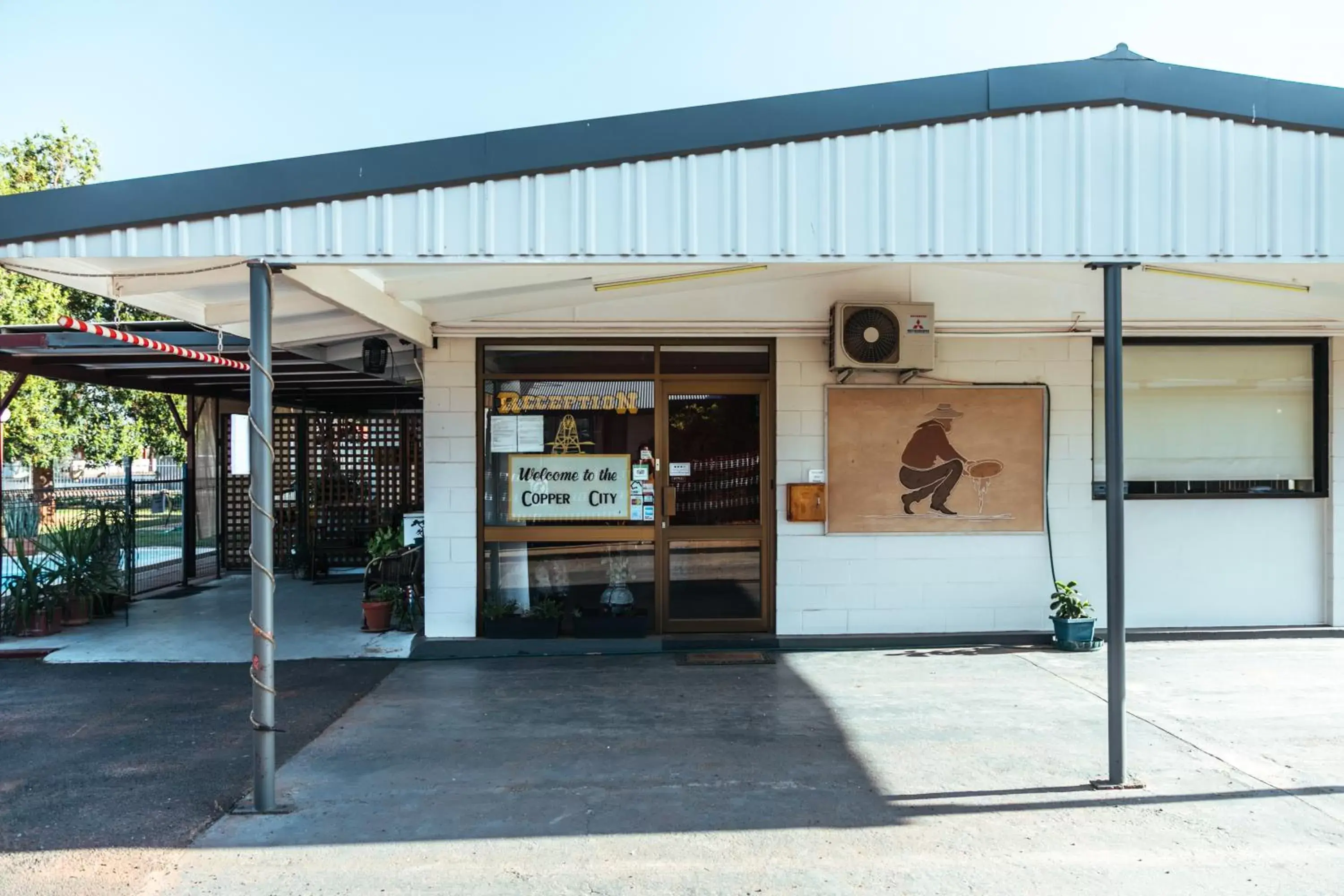 Property building in Copper City Motel