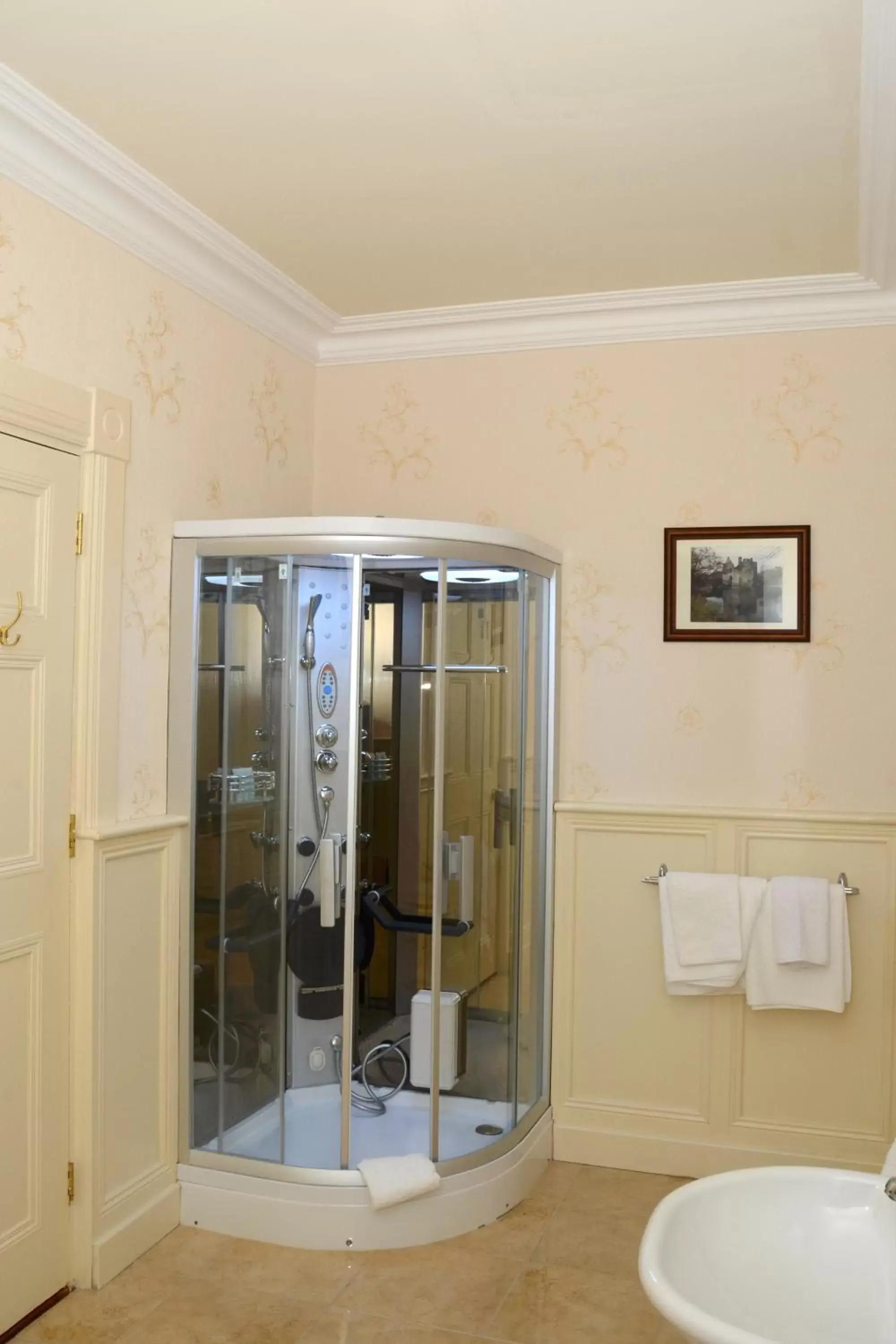 Shower, Bathroom in Cannaway House B&B