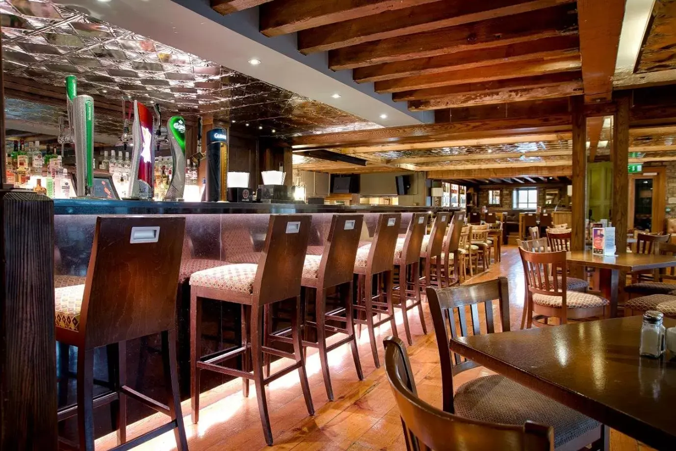 Lounge or bar, Lounge/Bar in Dinn Rí Hotel