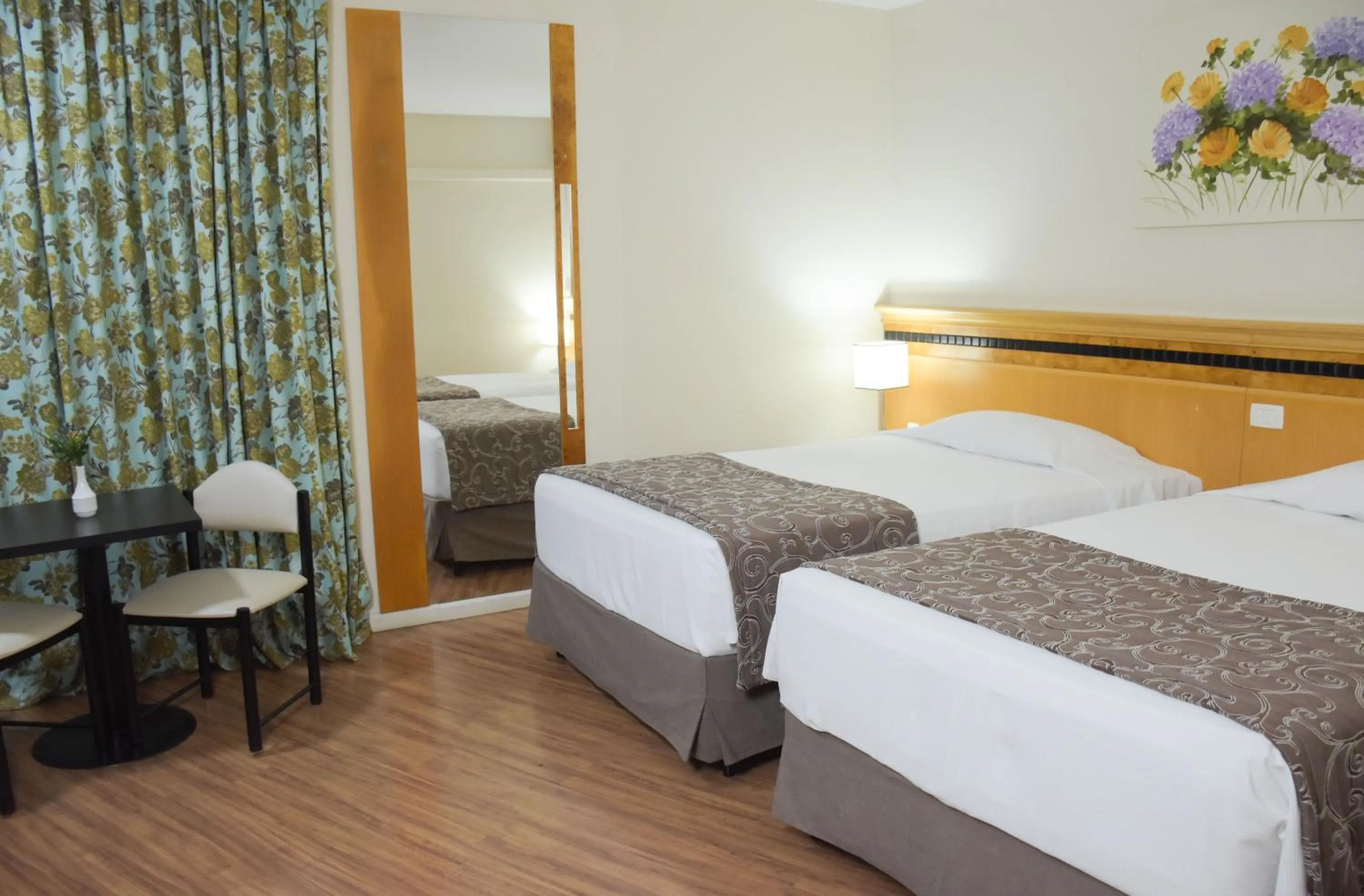 Bedroom, Bed in Hotel Golden Park Internacional Foz & Convenções By Nacional Inn