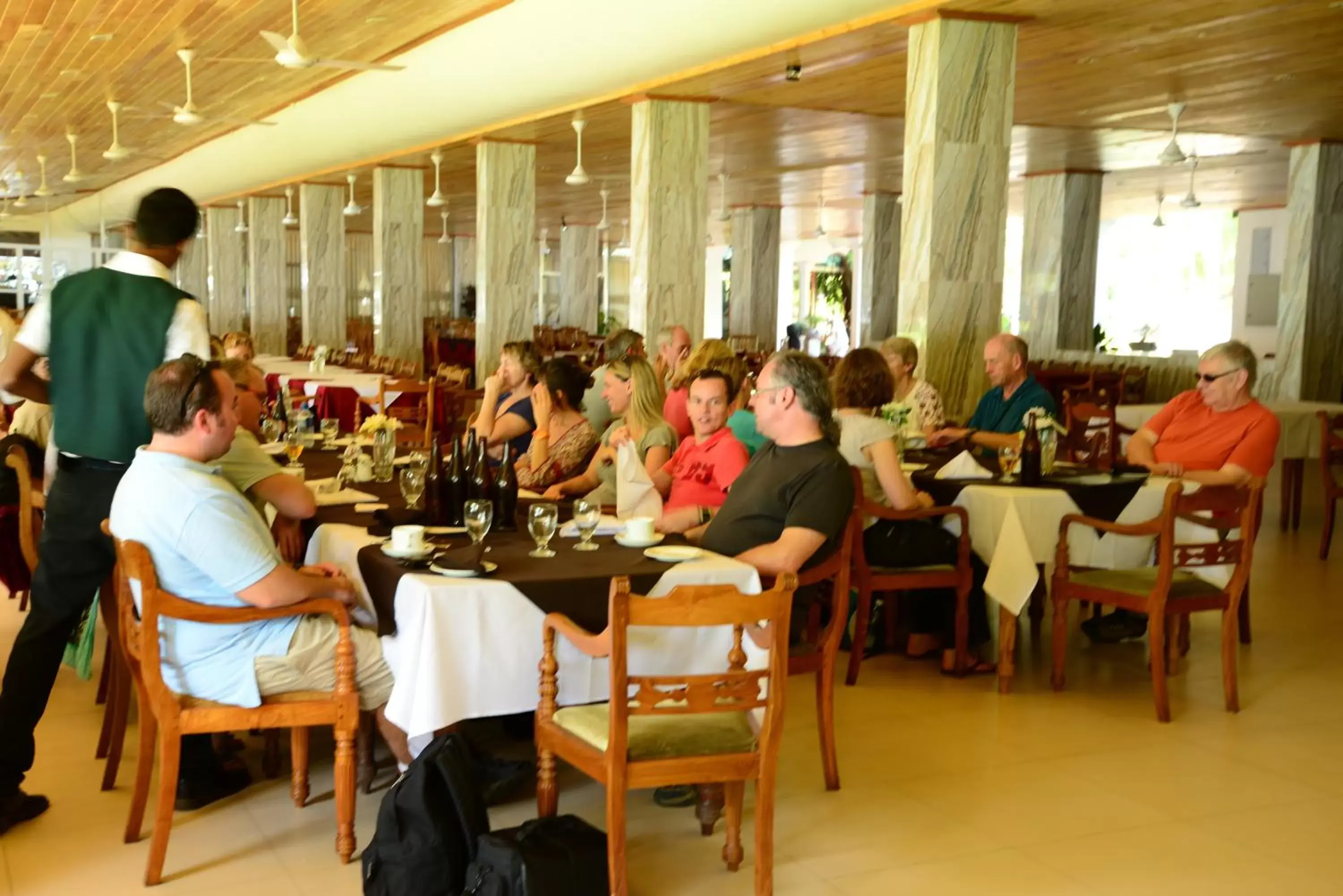 Day, Restaurant/Places to Eat in Hotel Sudu Araliya