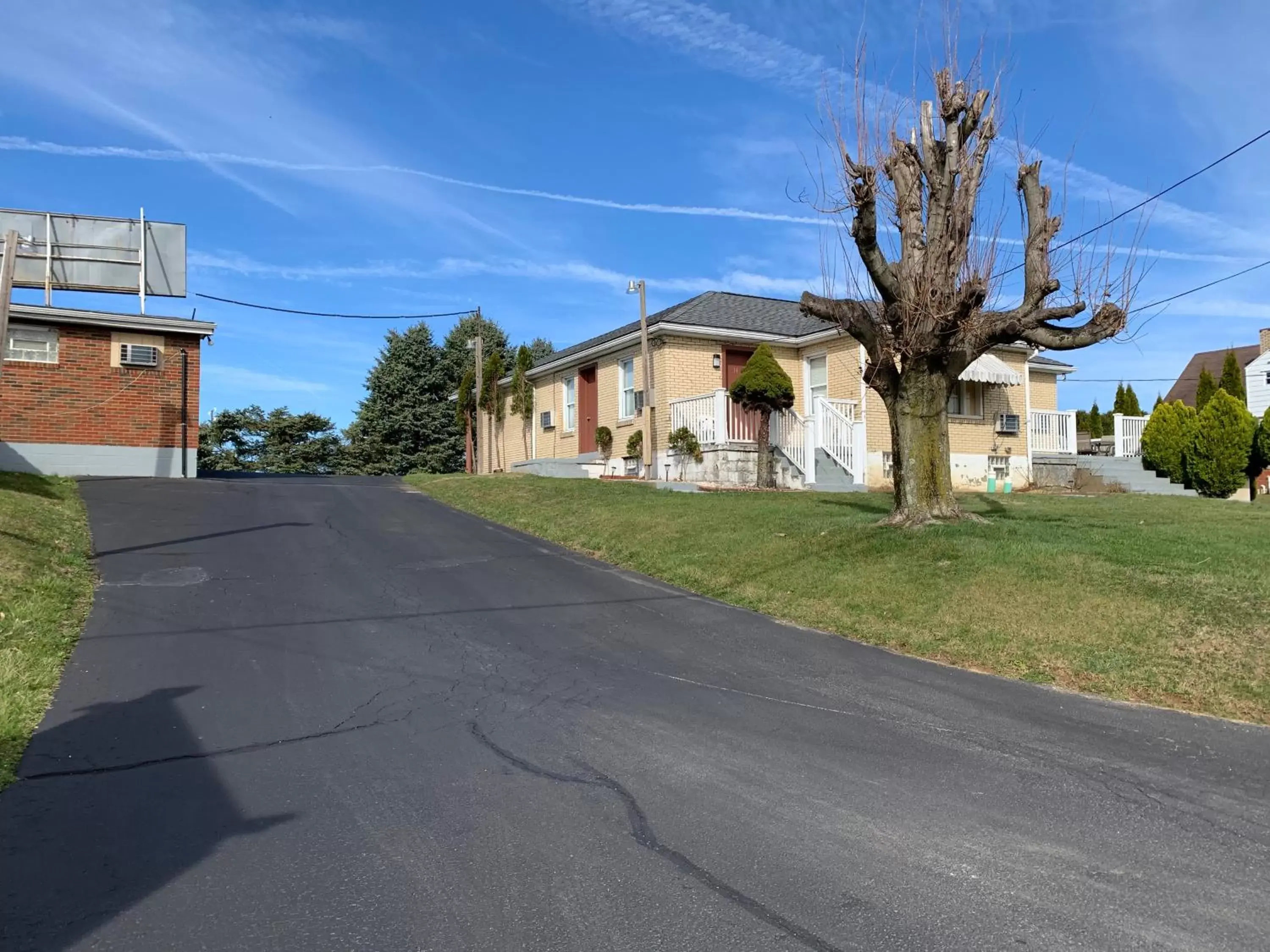 Facade/entrance, Property Building in Budget Inn