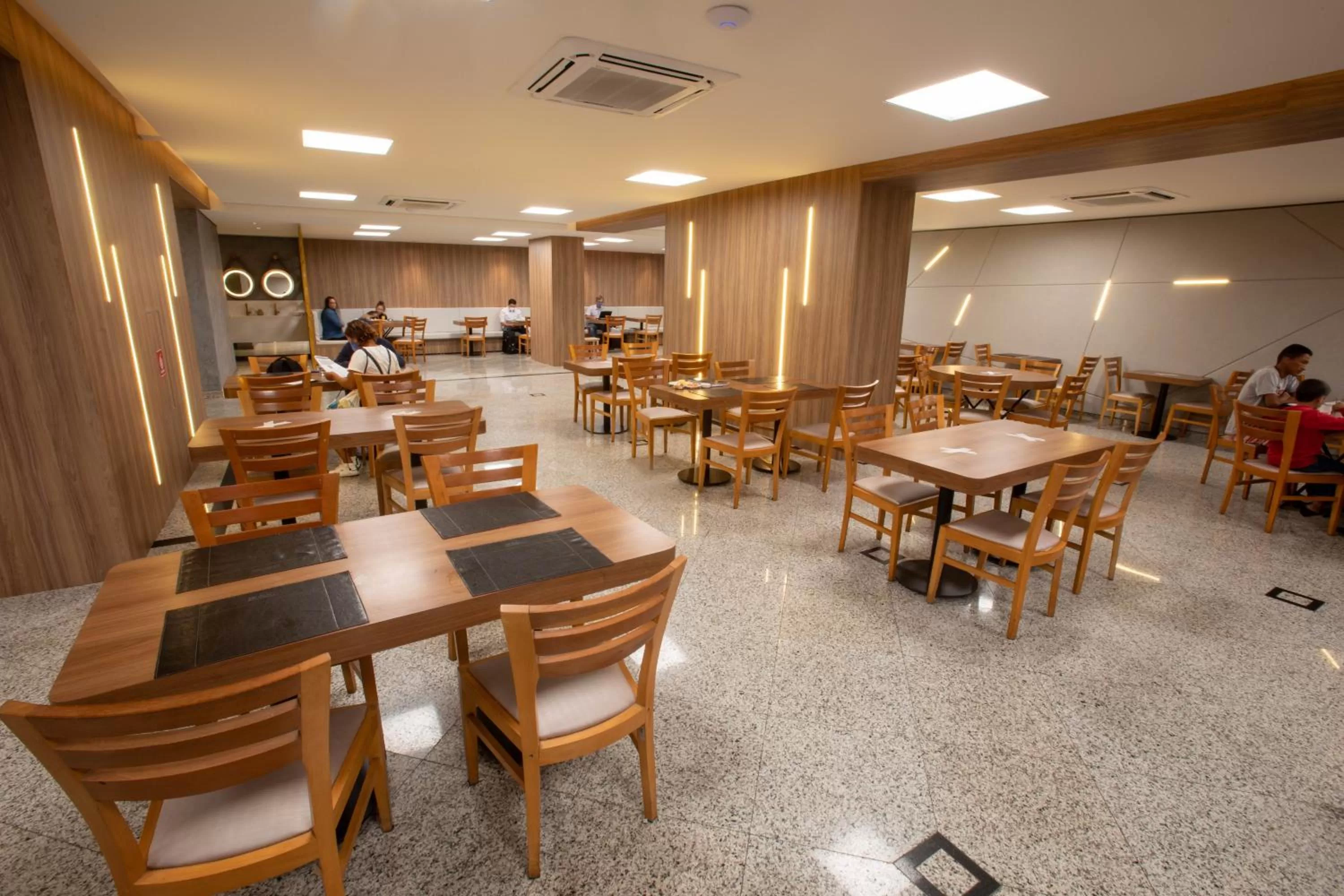 Breakfast in Summit Hotel Monaco