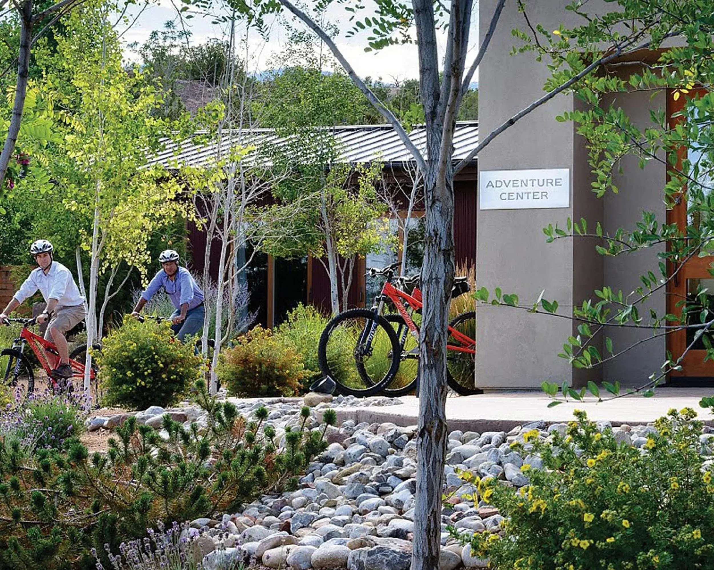 Area and facilities in Four Seasons Resort Rancho Encantado Santa Fe