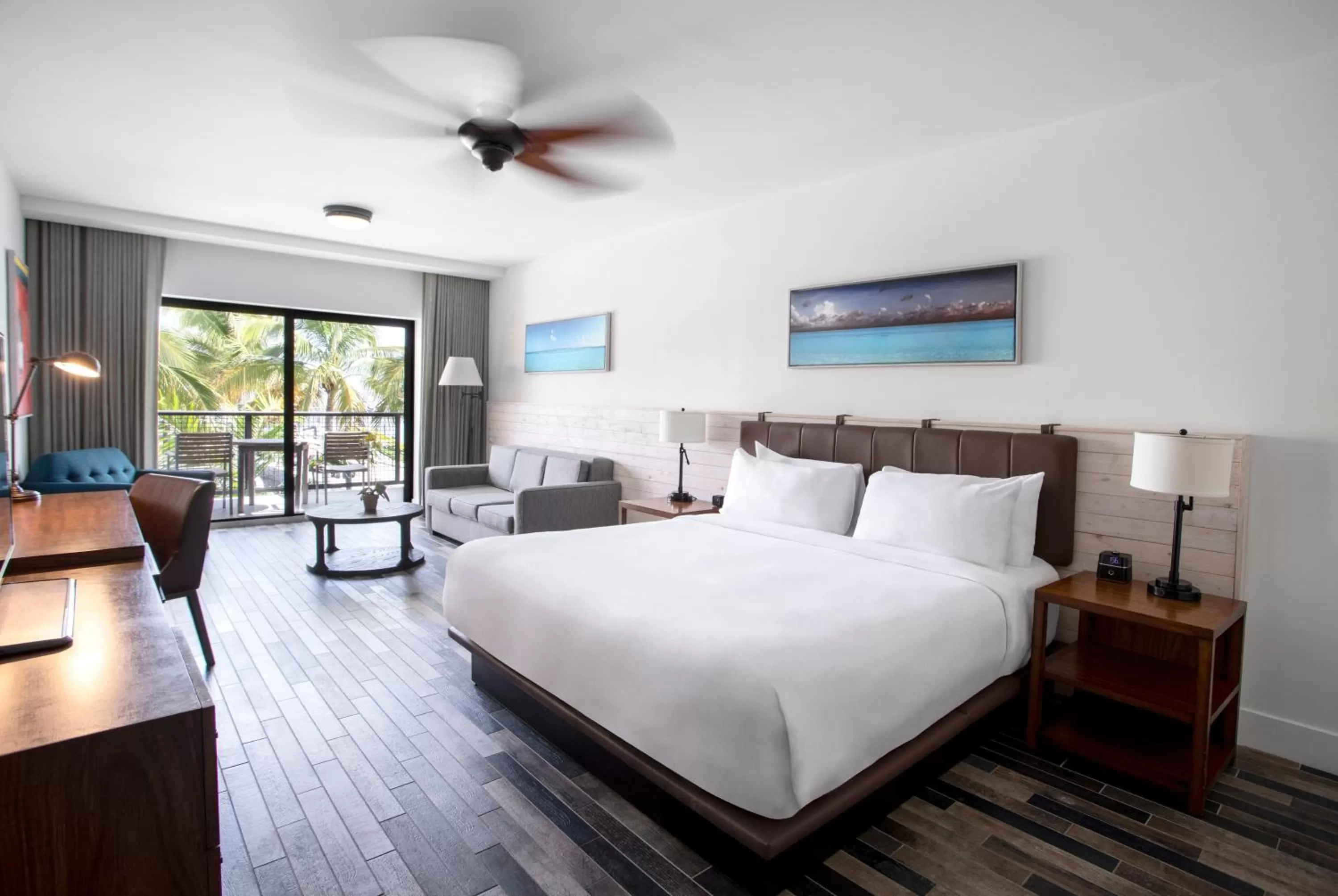 Bedroom, Bed in The Perry Hotel & Marina Key West