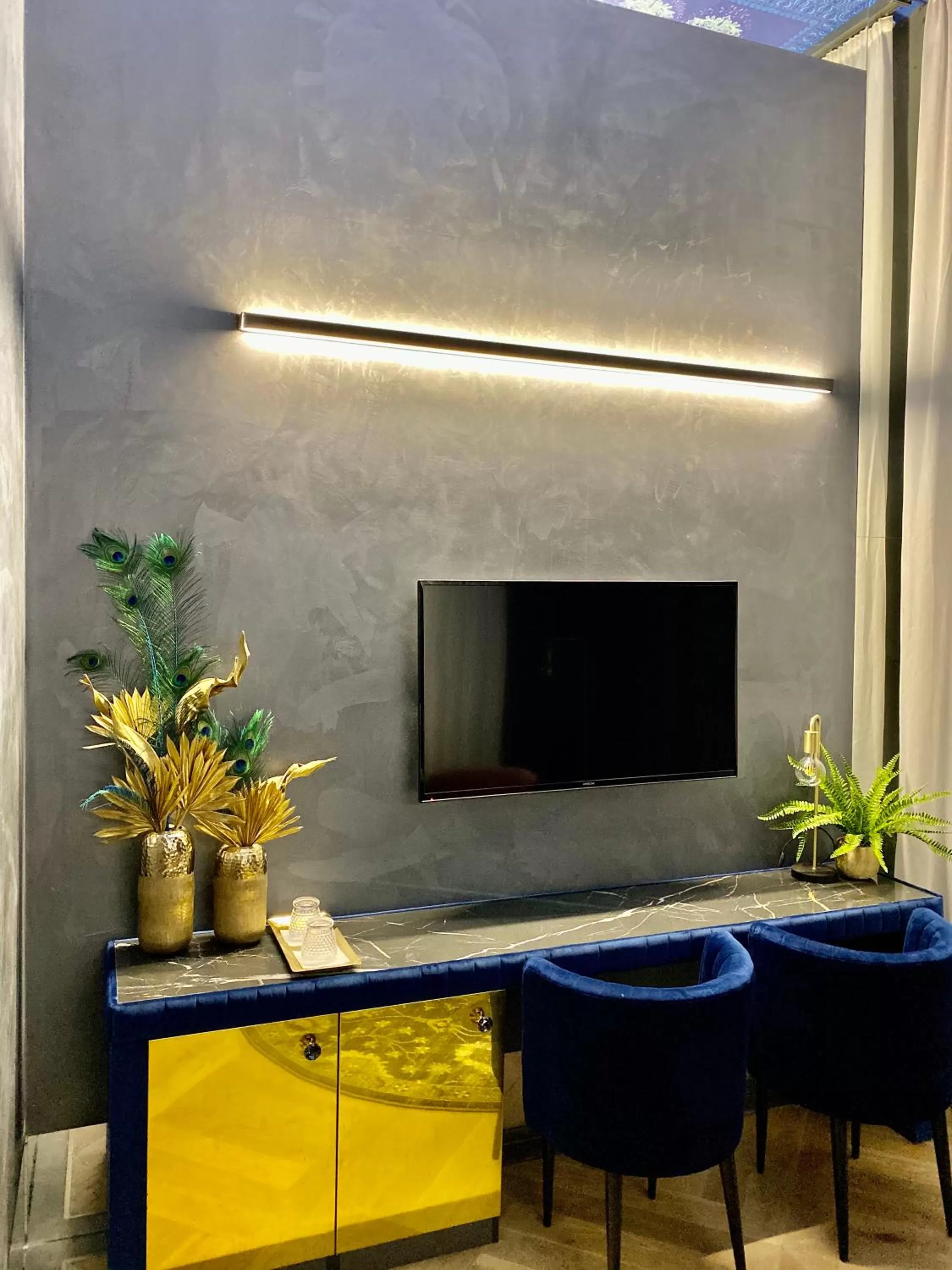 TV and multimedia in Noble Boutique Hotel - Adults Only