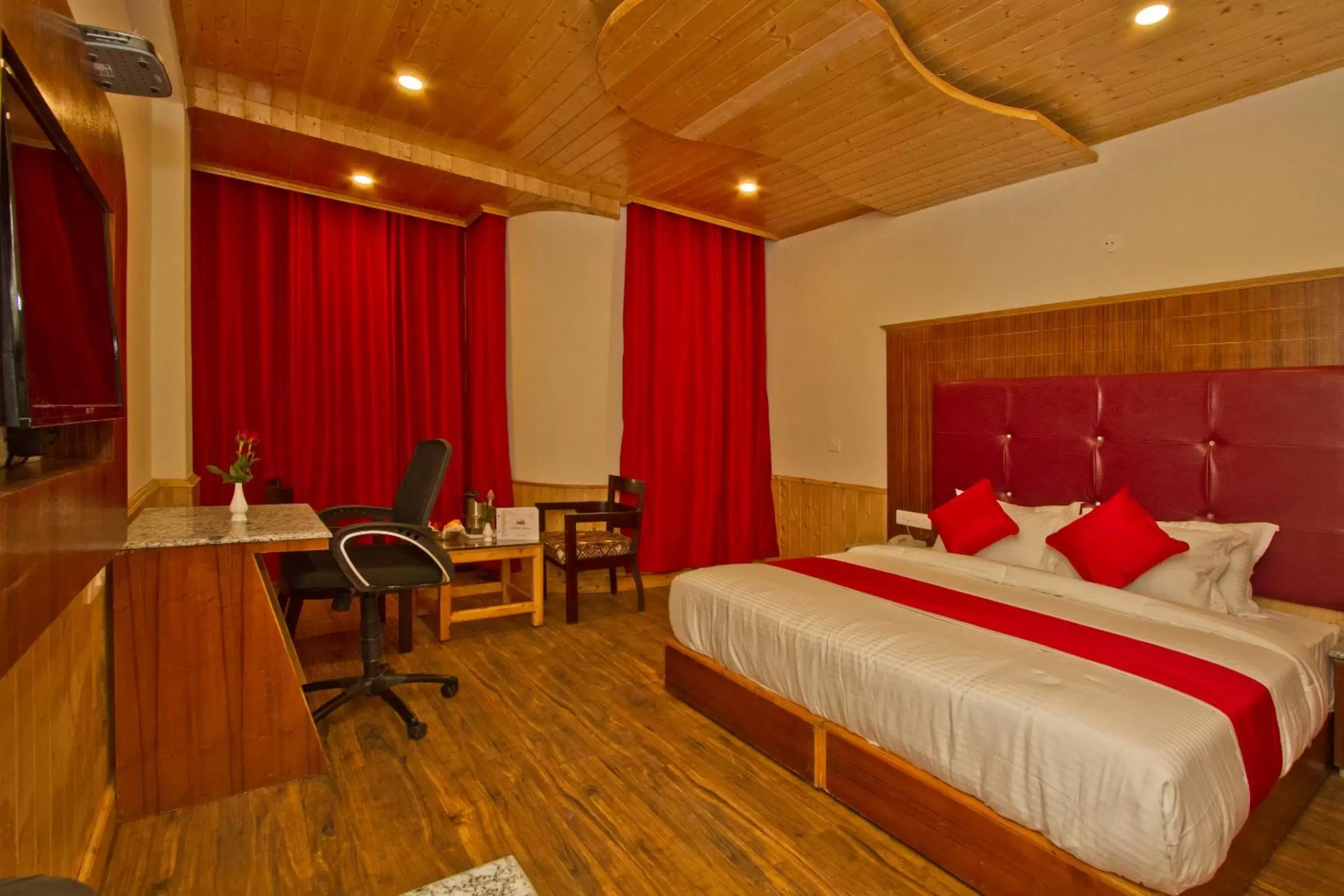 Photo of the whole room in Sarthak Regency ,Rangri ,Manali