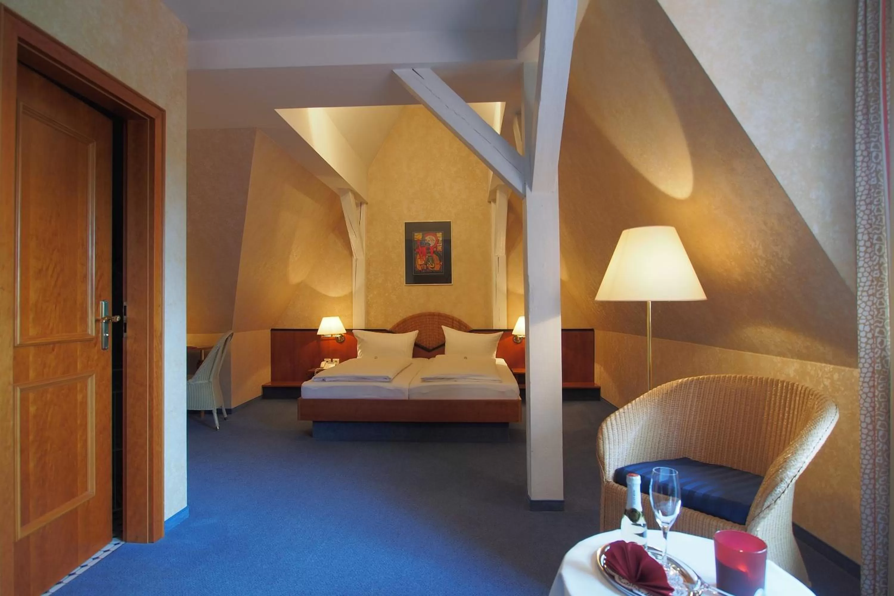 Photo of the whole room, Bed in Hotel Schlossvilla Derenburg