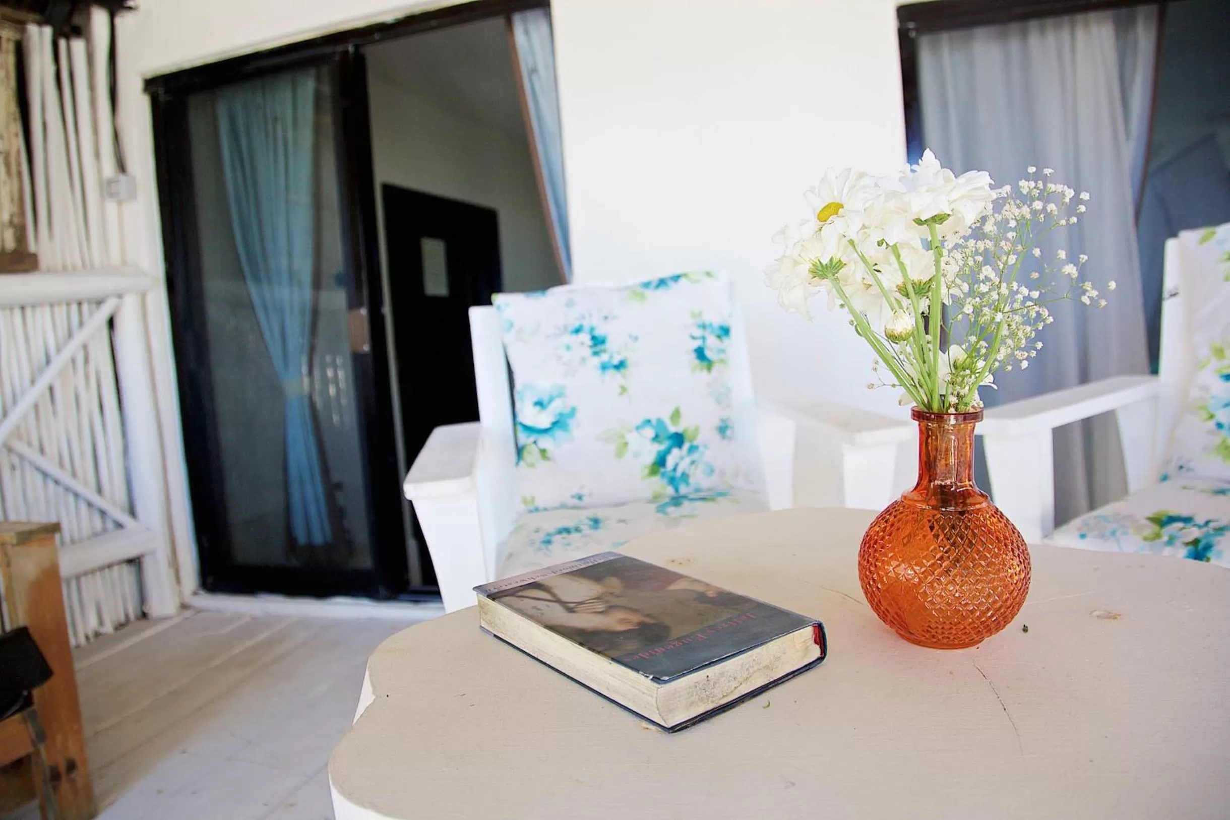 Seating area in Punta Piedra Beach Posada
