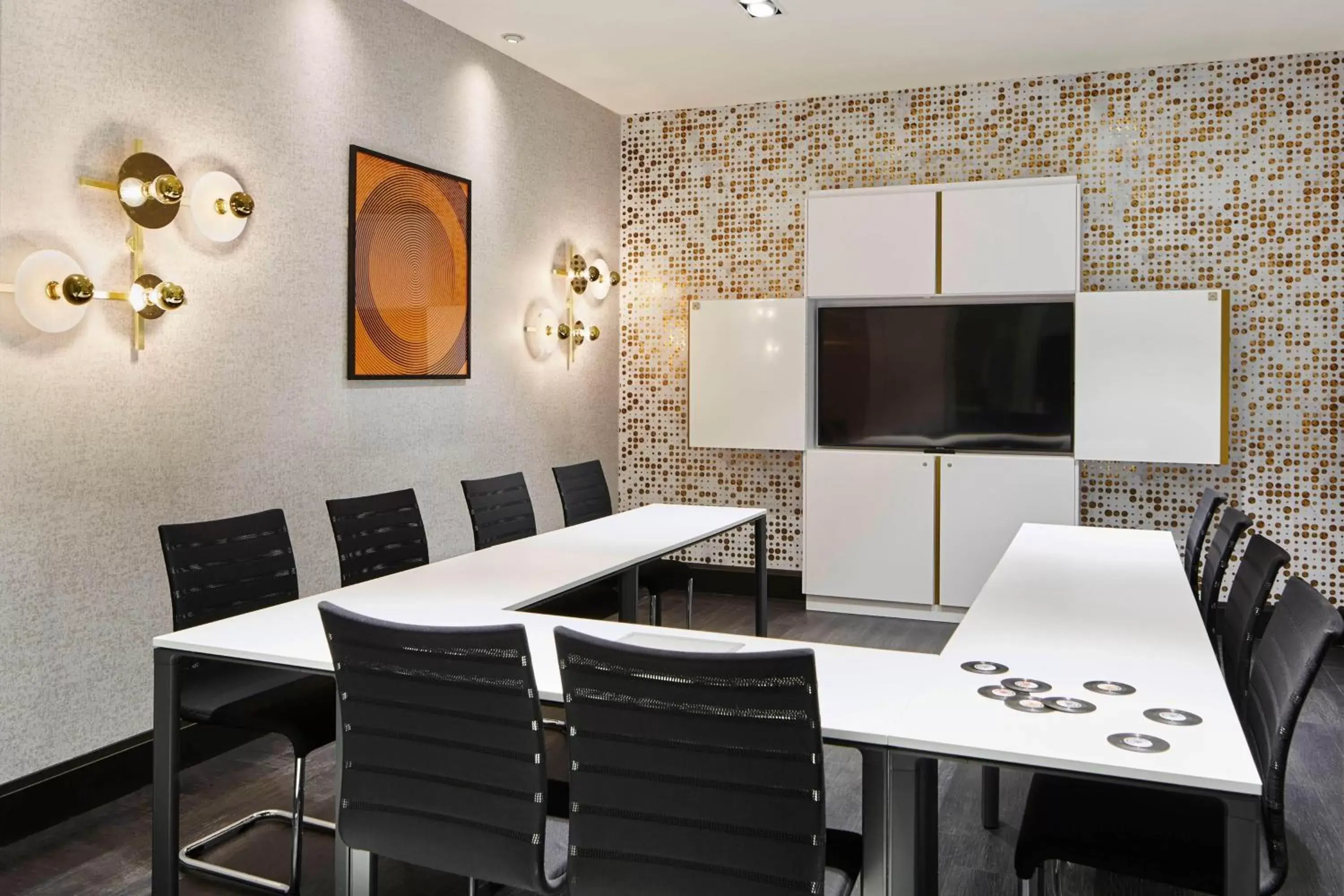 Meeting/conference room, TV/Entertainment Center in London Marriott Hotel Maida Vale