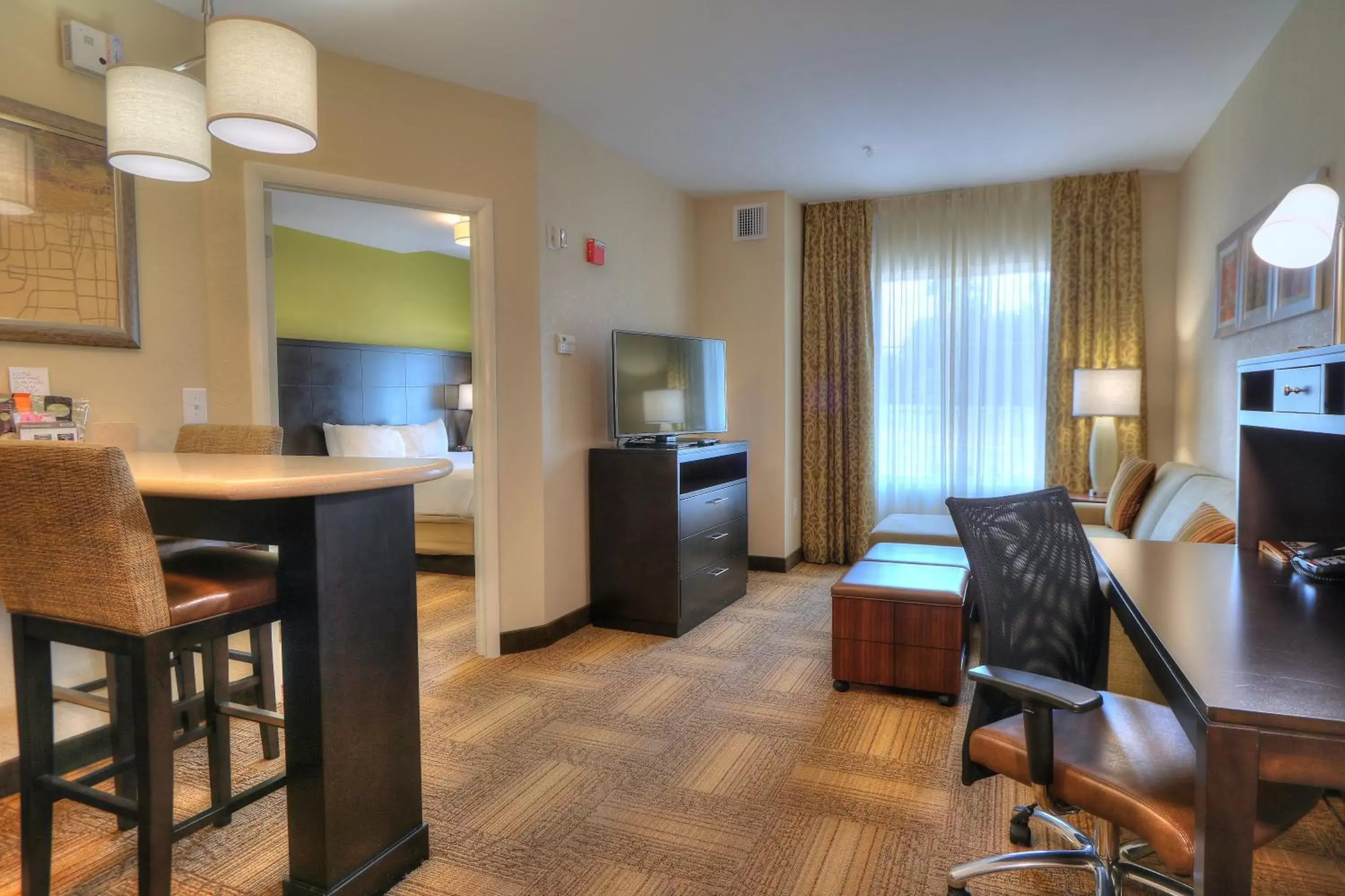 Photo of the whole room, Seating Area in Staybridge Suites Knoxville West, an IHG Hotel