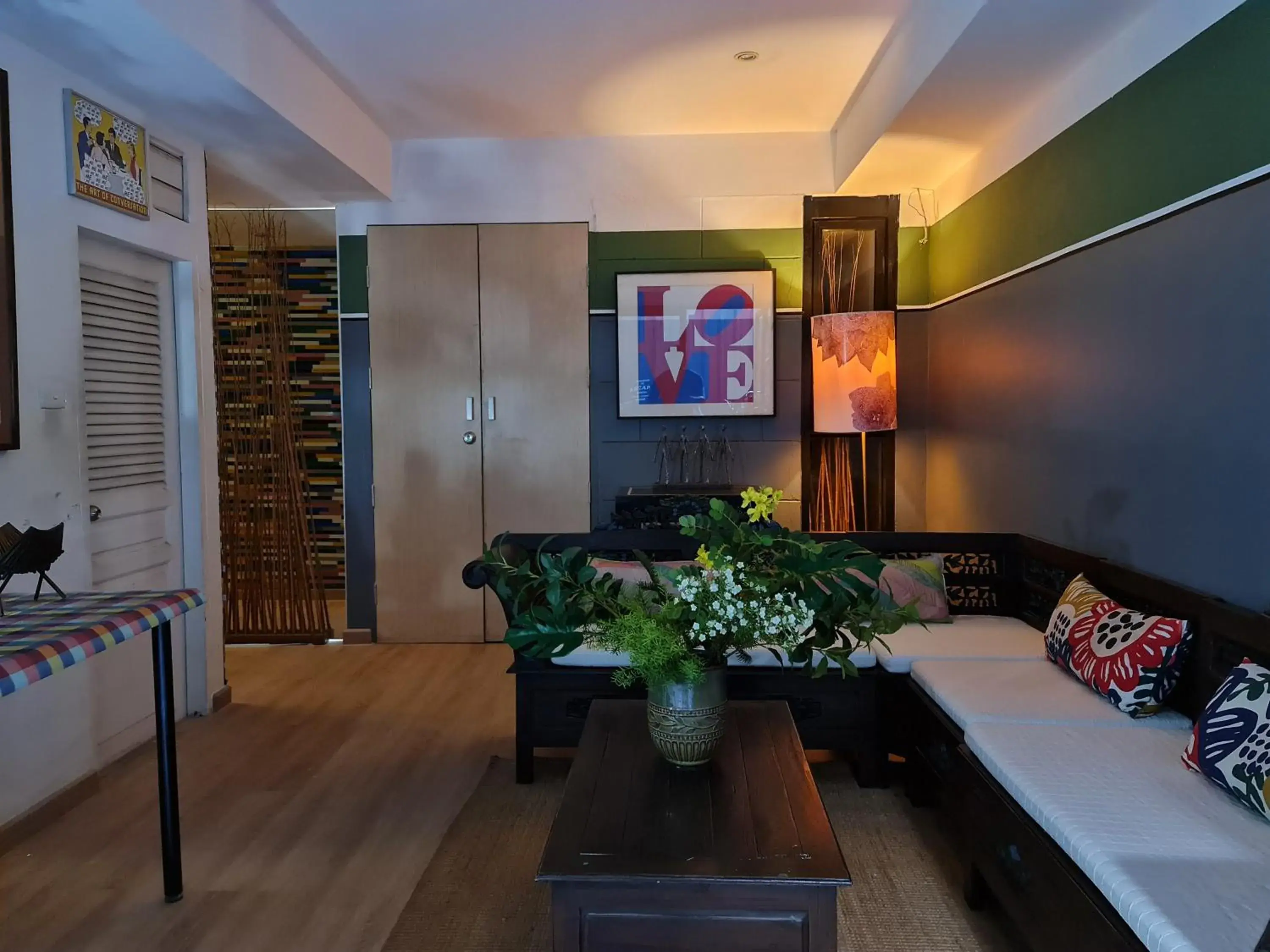 Property building in Somewhere to Escape - Hometel Property building in Somewhere to Escape - Hometel