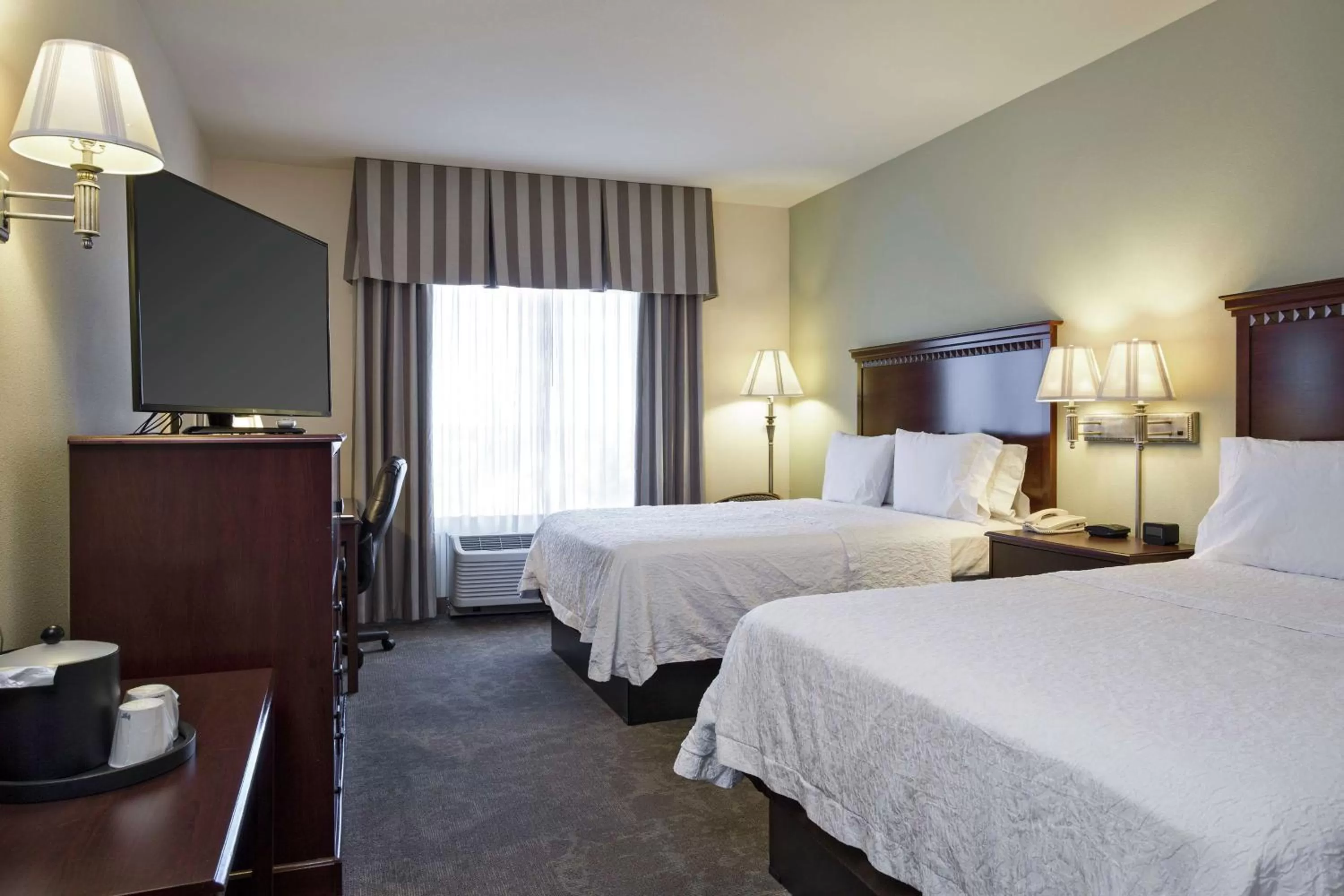 Bedroom, Bed in Hampton Inn & Suites Prescott Valley