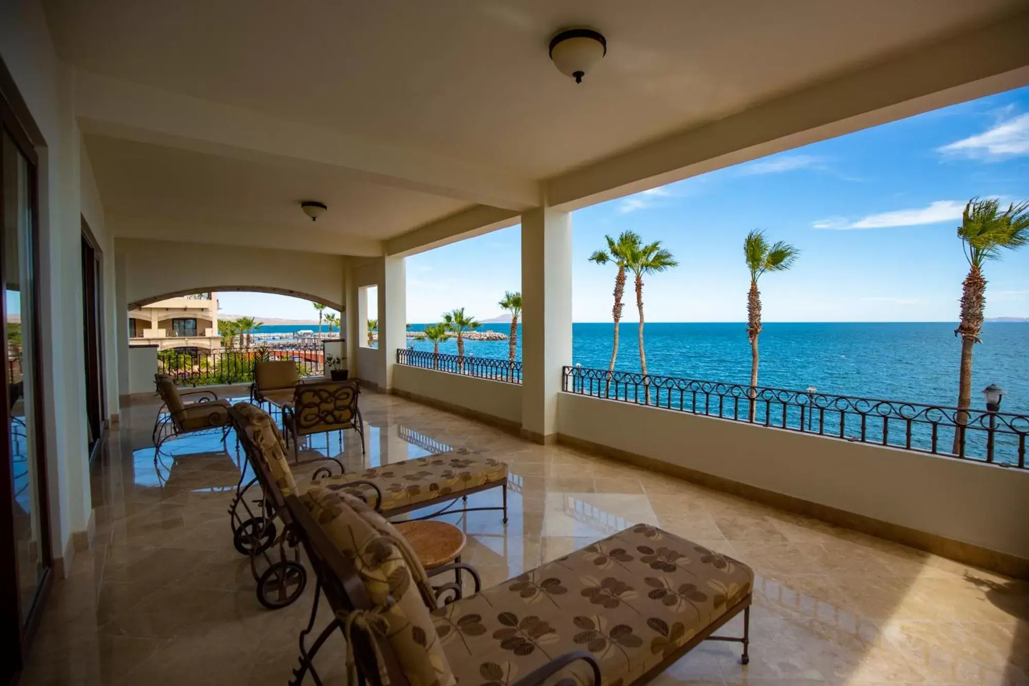 Balcony/Terrace in La Mision Loreto