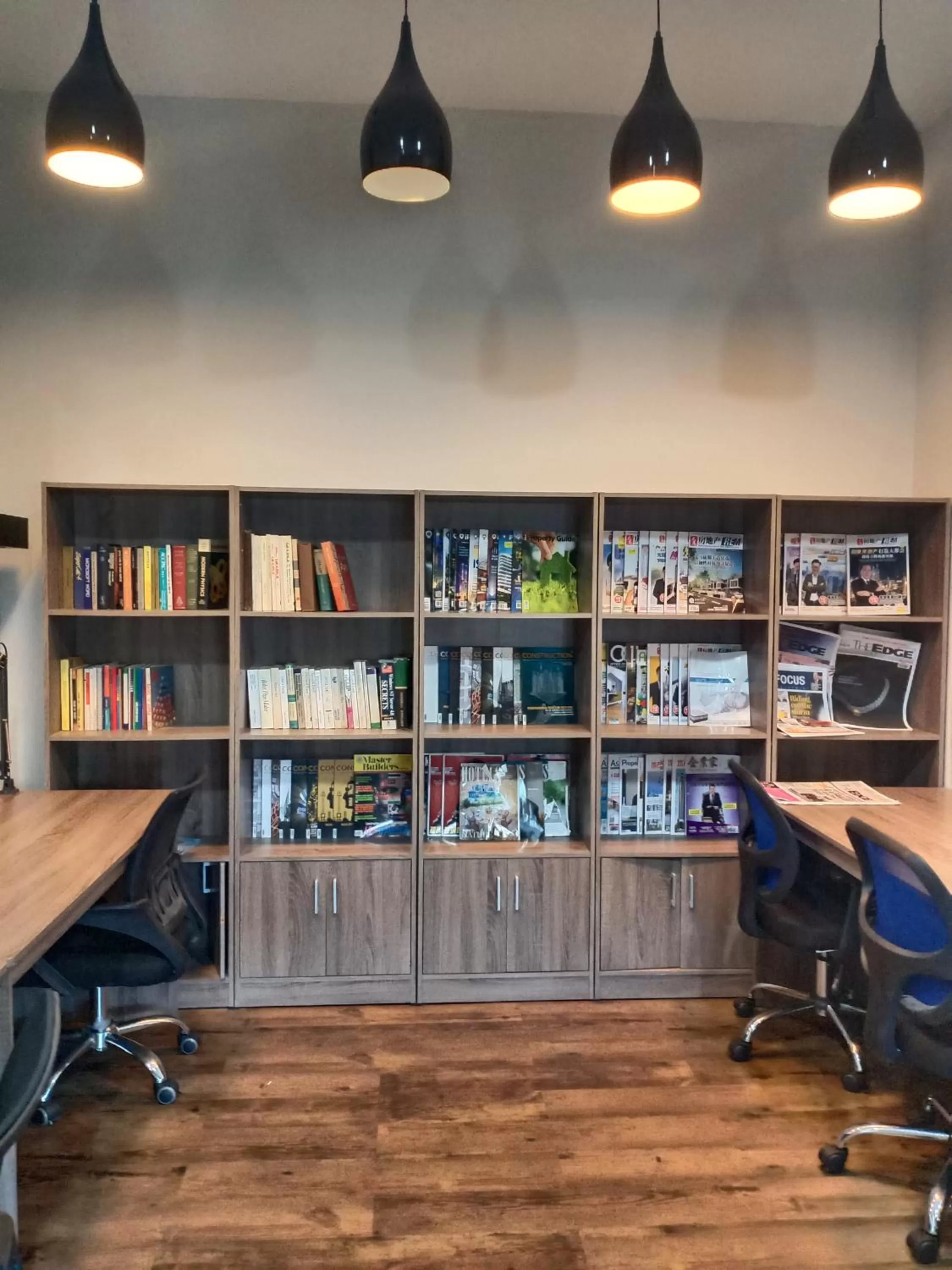 Library in Sense Hotel Taiping