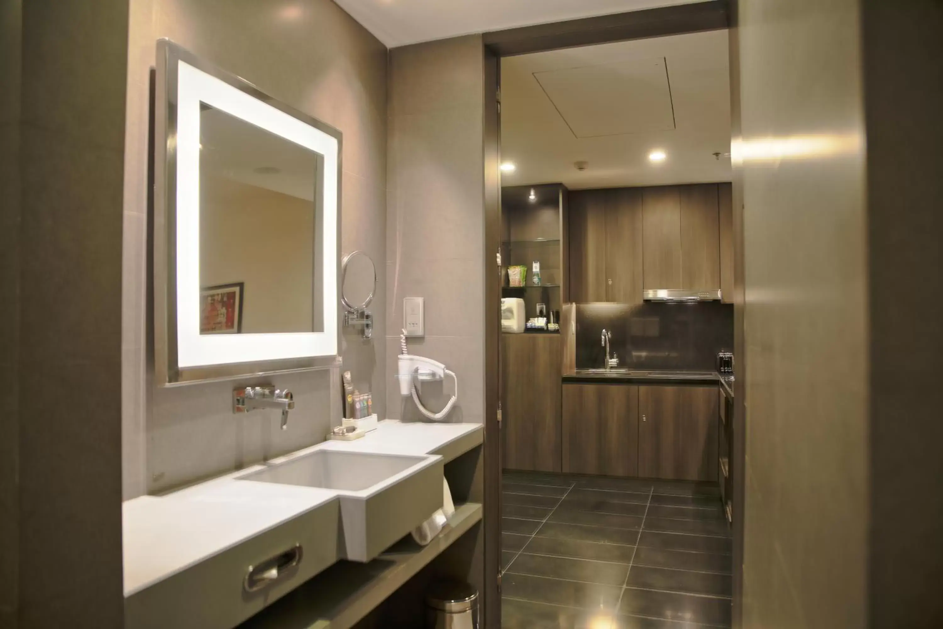 Bathroom in Novotel Kolkata Hotel and Residences