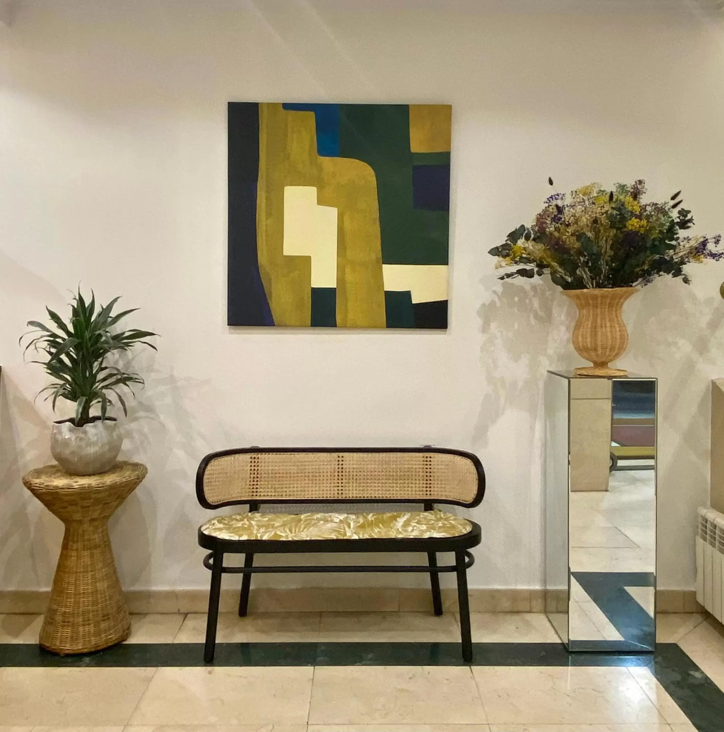 Lobby or reception in Hotel Casón del Tormes by HappyCulture Lobby or reception in Hotel Casón del Tormes by HappyCulture