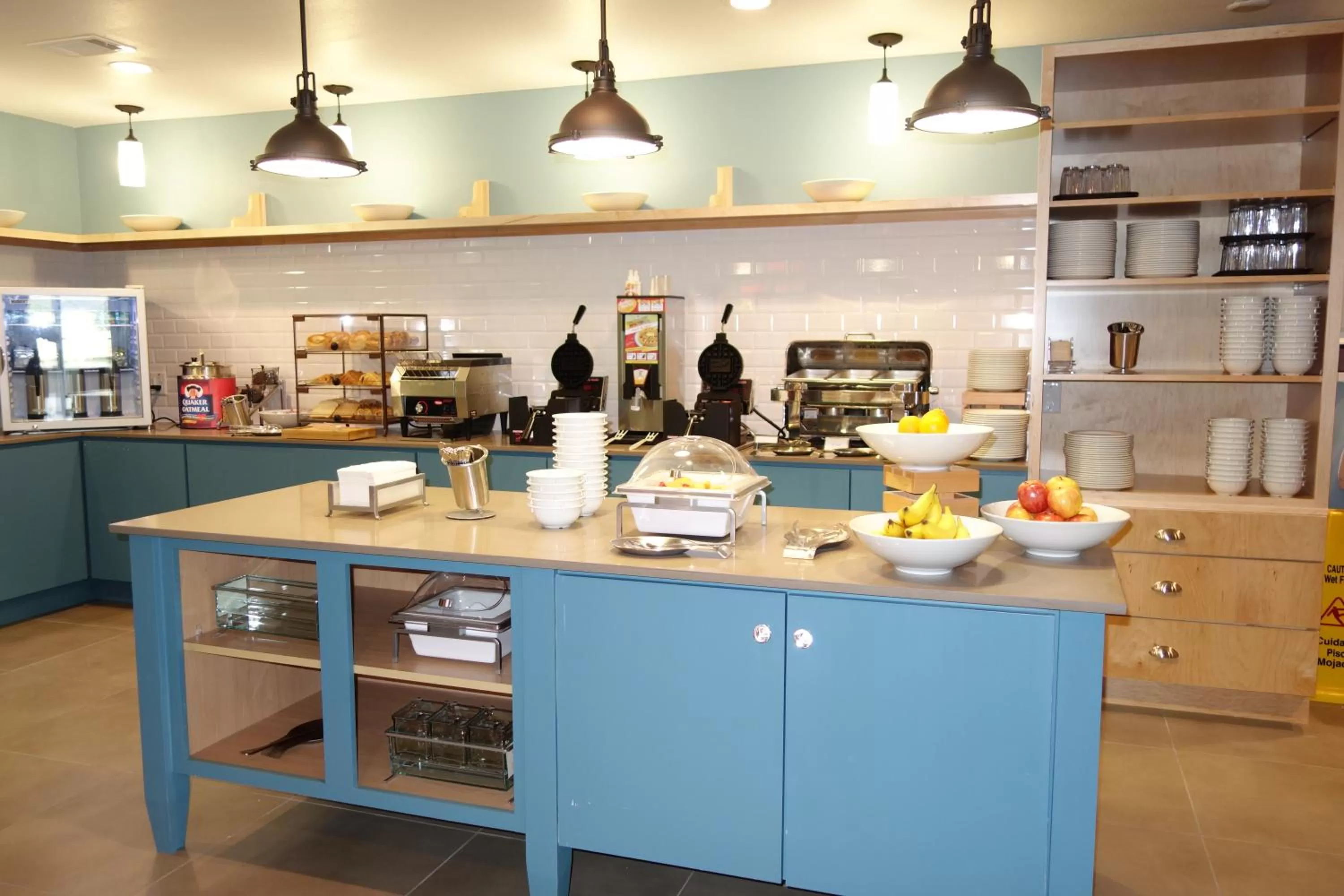 Food in Best Western Plus Westheimer - Westchase Inn & Suites