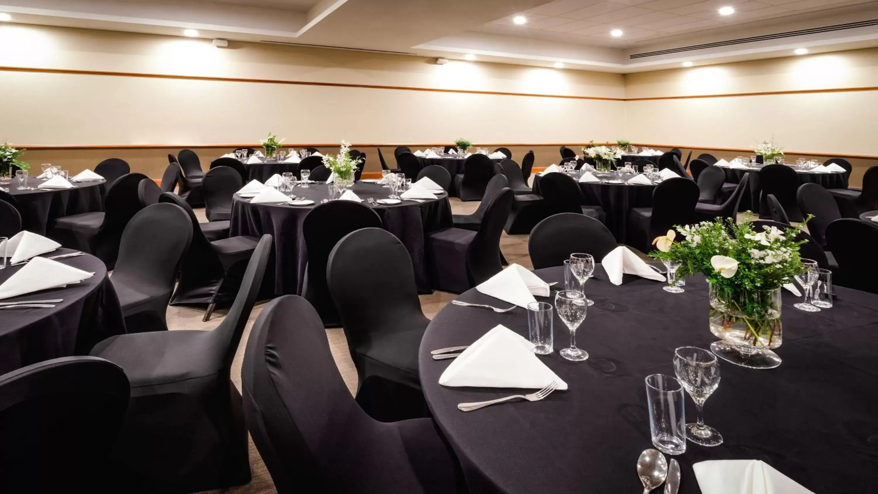Banquet/Function facilities, Banquet Facilities in Grand Pacific Hotel