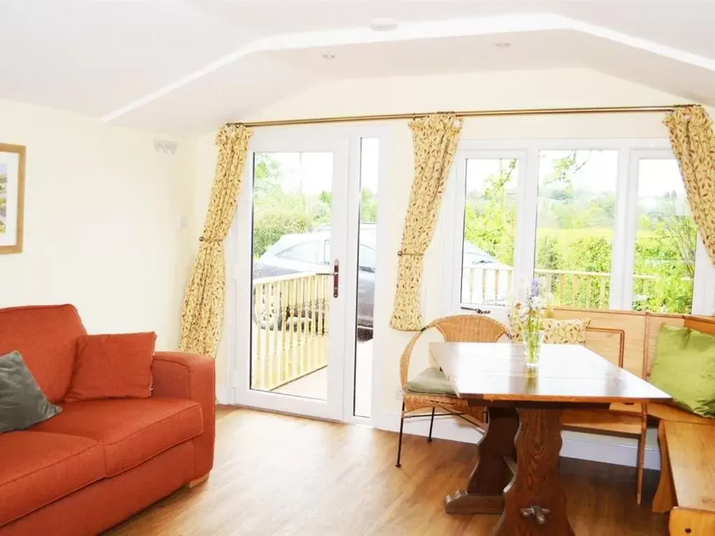 Bedroom, Dining Area in Dove Meadow