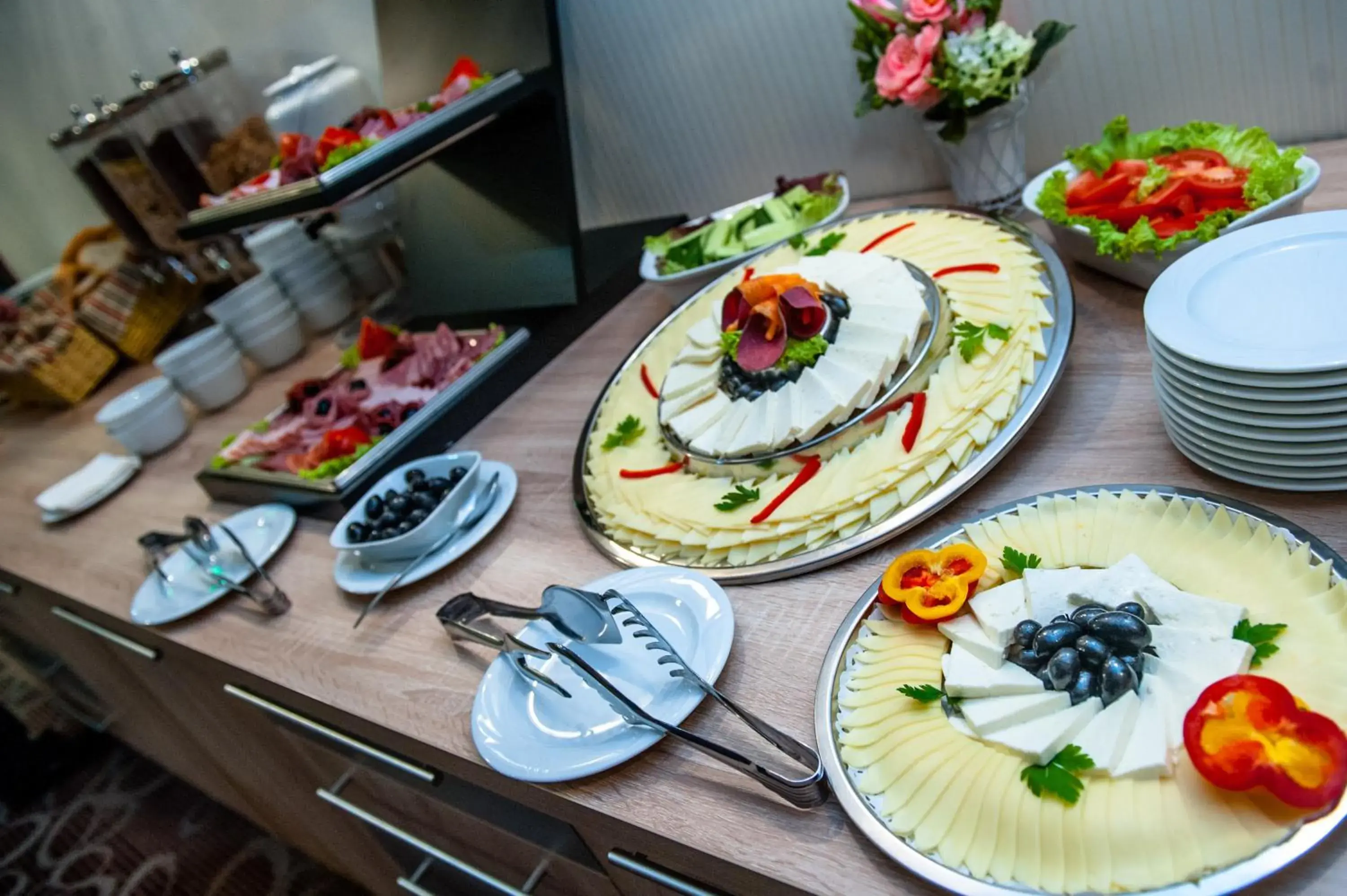 Buffet breakfast in Hotel Parc Sibiu
