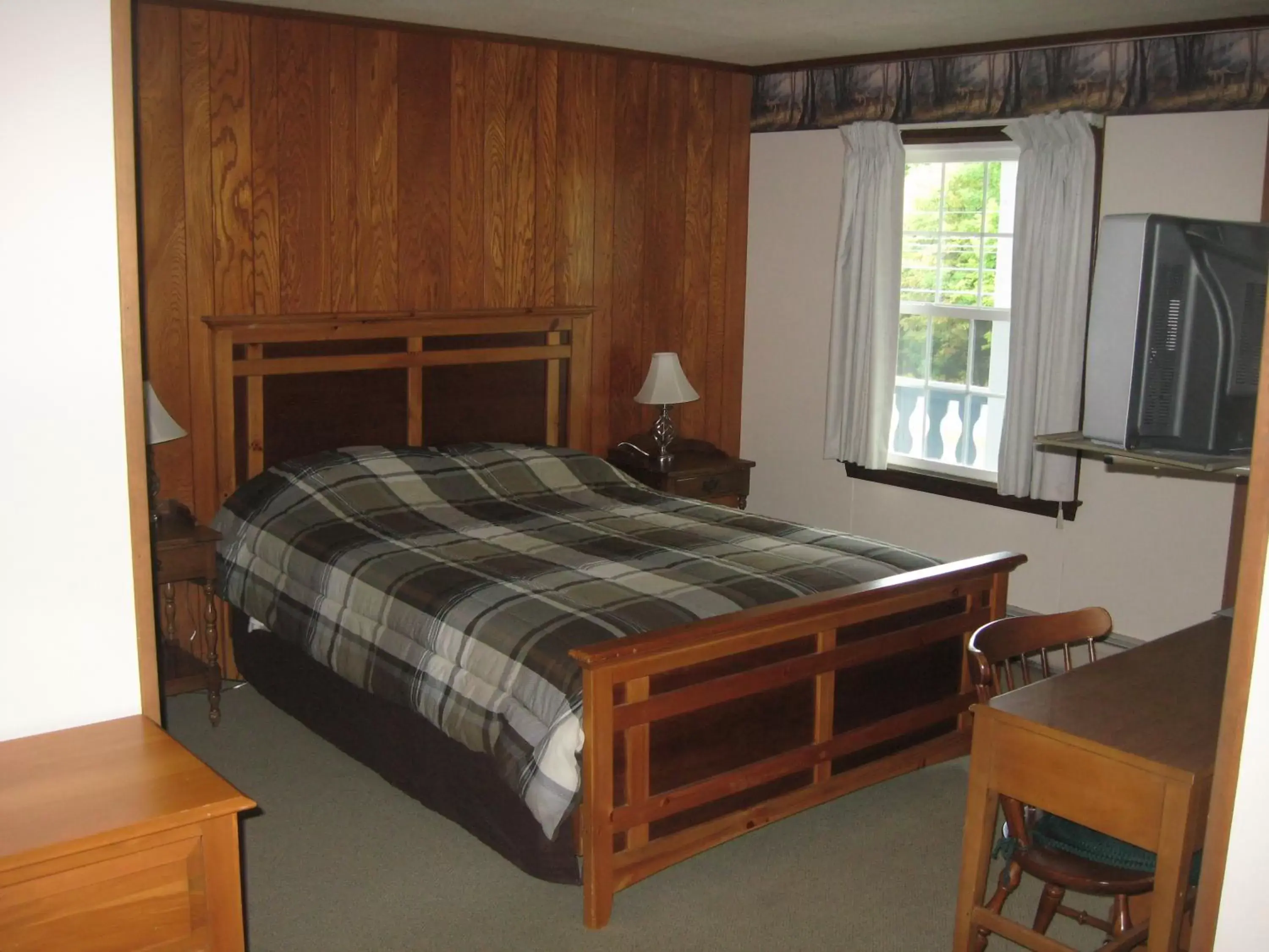 Bedroom, Bed in Big Bears Lodge