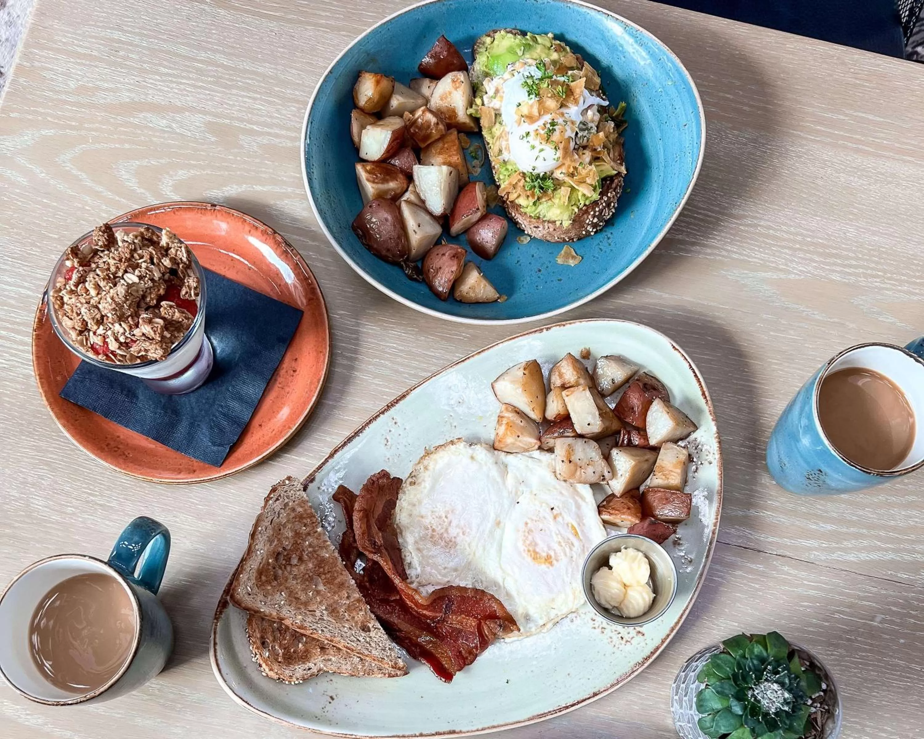 Restaurant/places to eat in Hyatt Regency Houston West