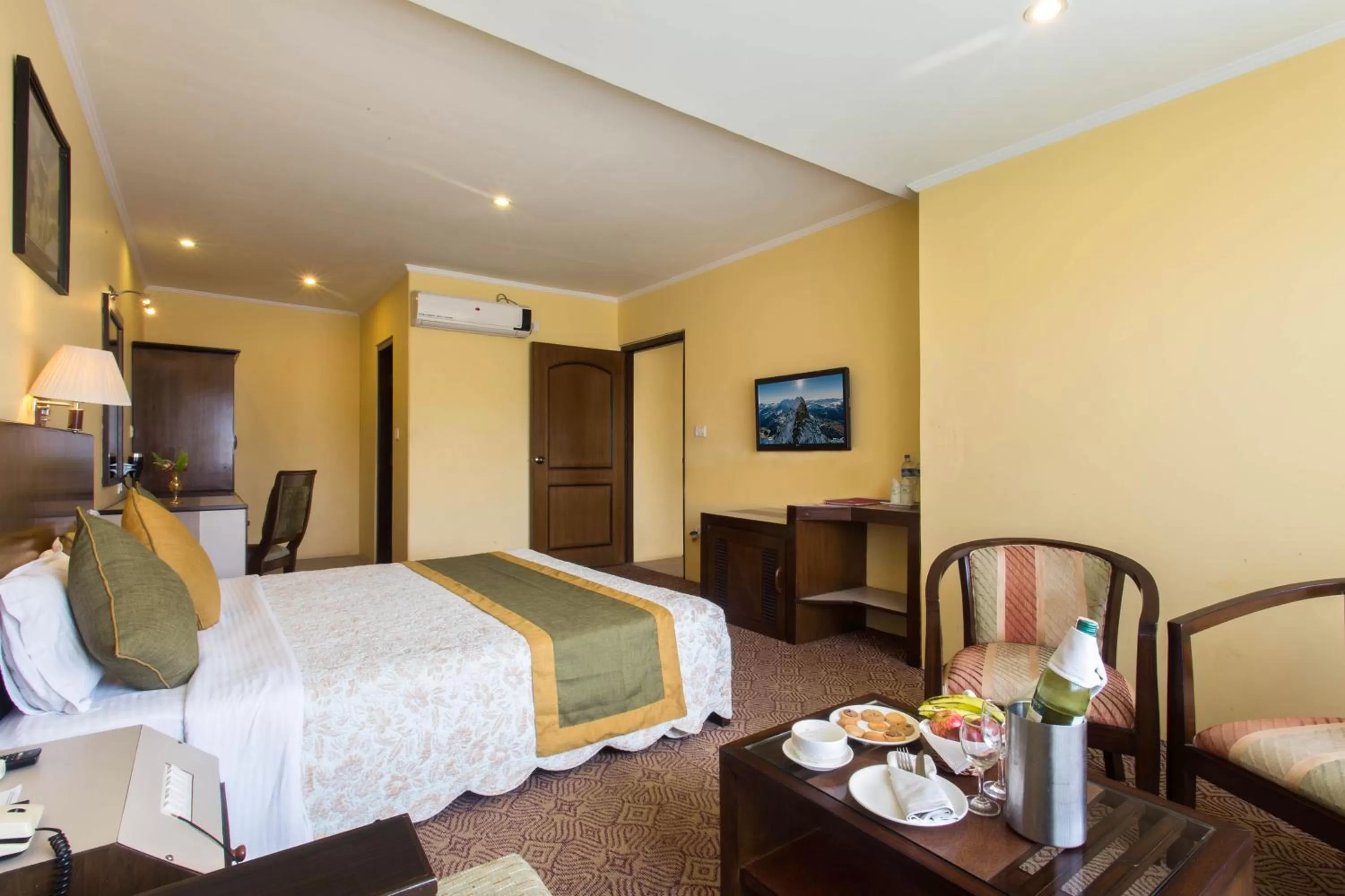 Bed in Mount Kailash Resort