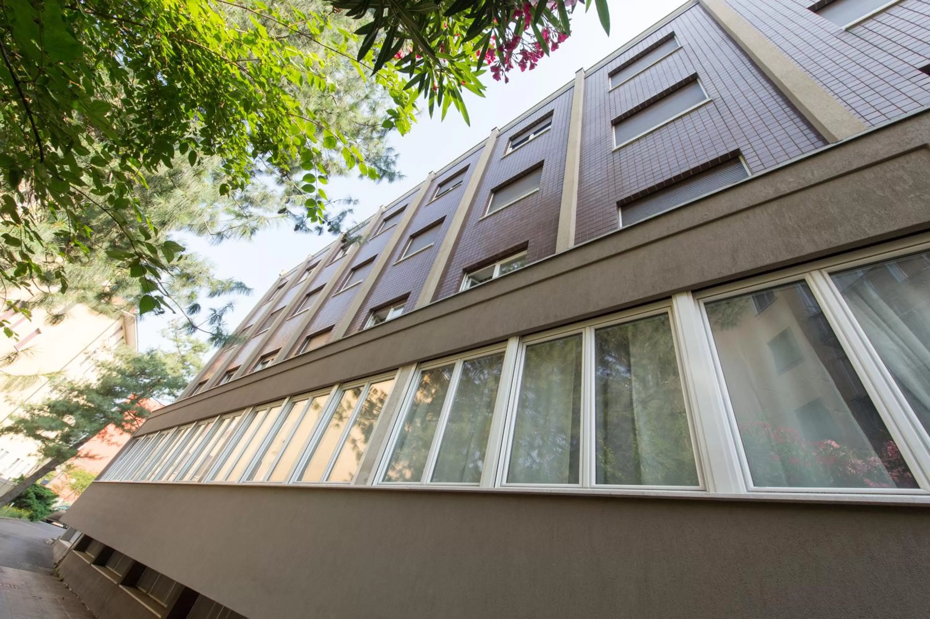 Facade/entrance in Residenza Cenisio