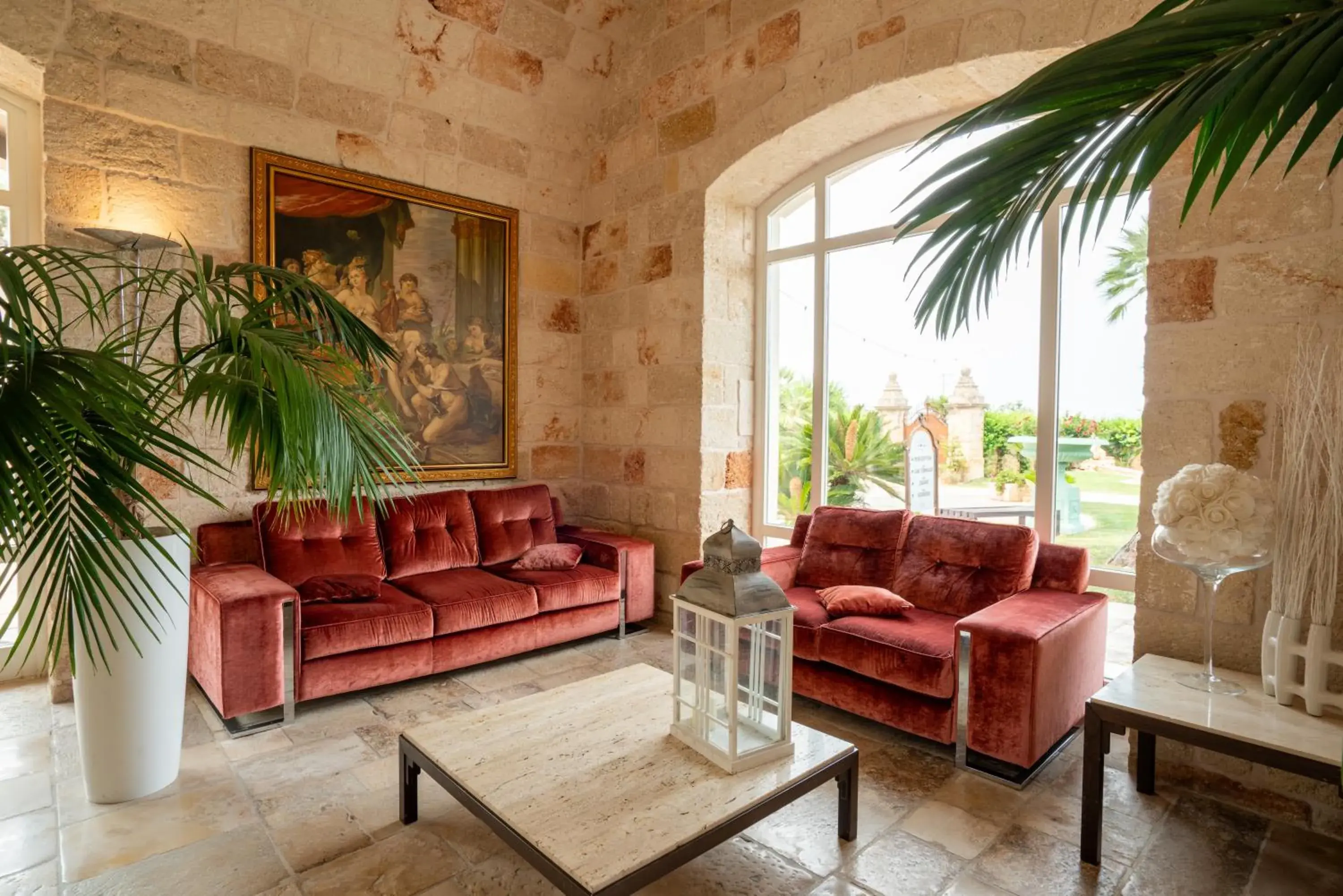 Seating Area in San Tommaso Hotel