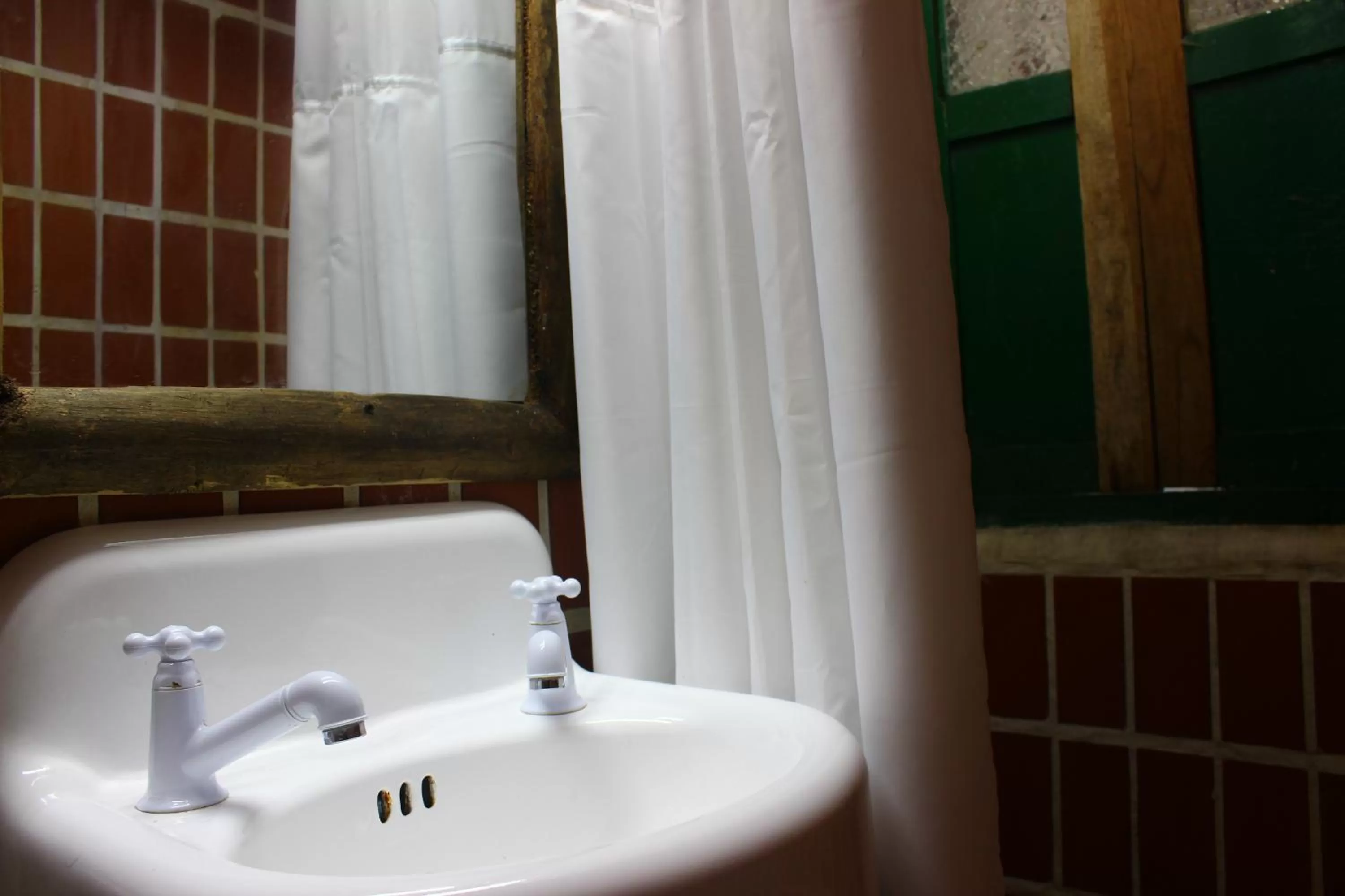 Shower in Finca Campestre La Adelita B&B