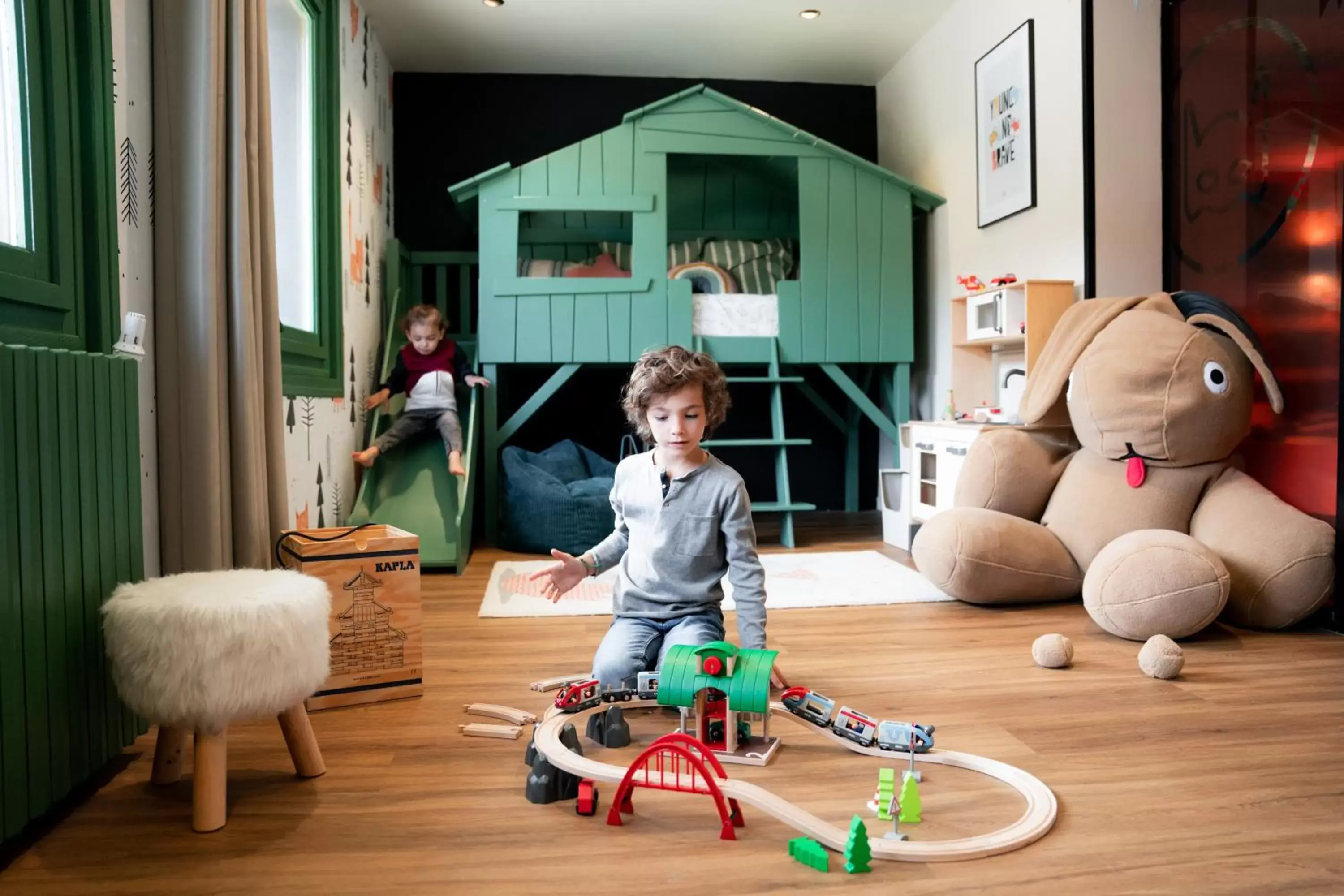 Game Room, Children in Hôtel Névé