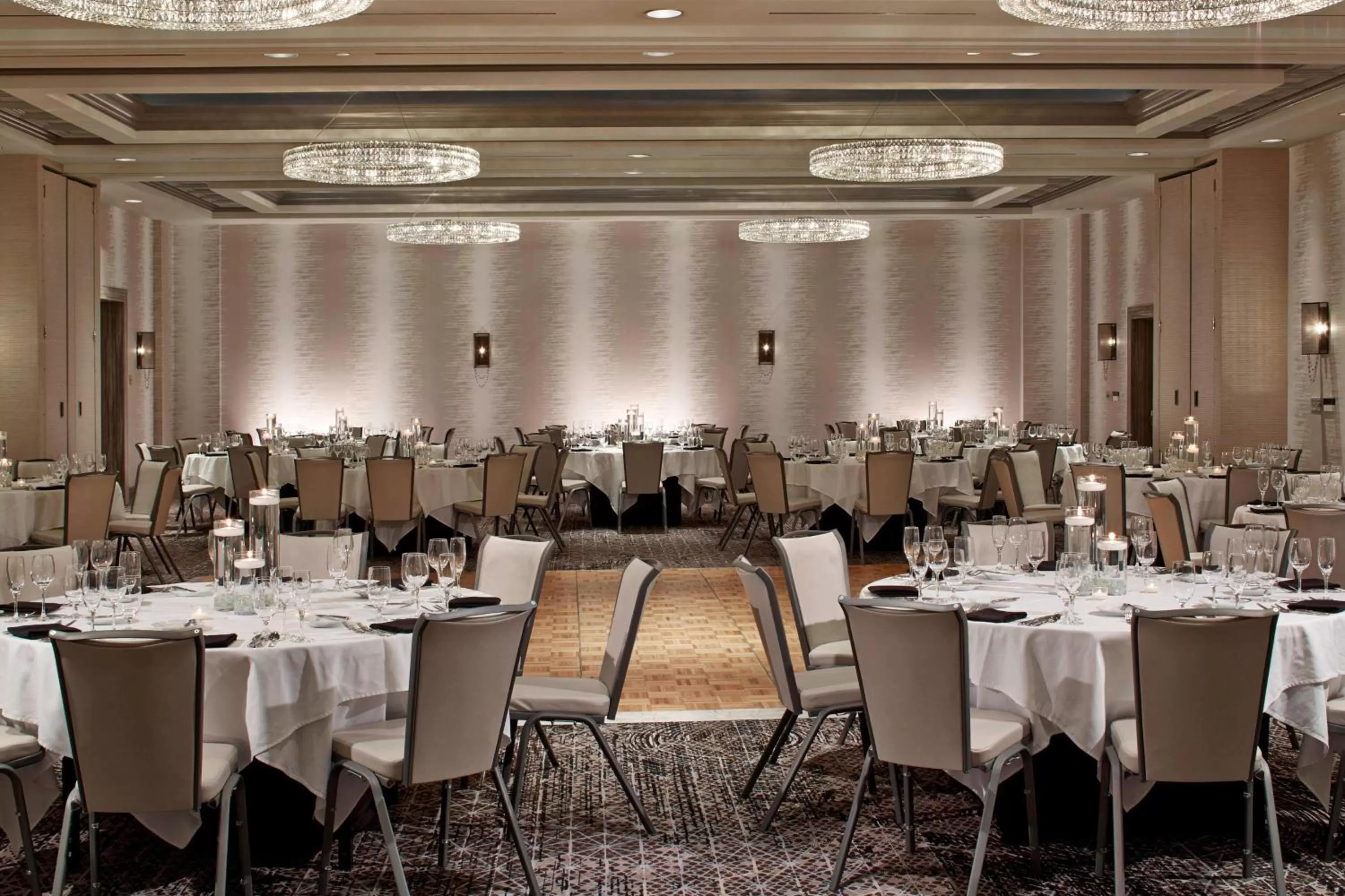 Meeting/conference room in Rochester Airport Marriott