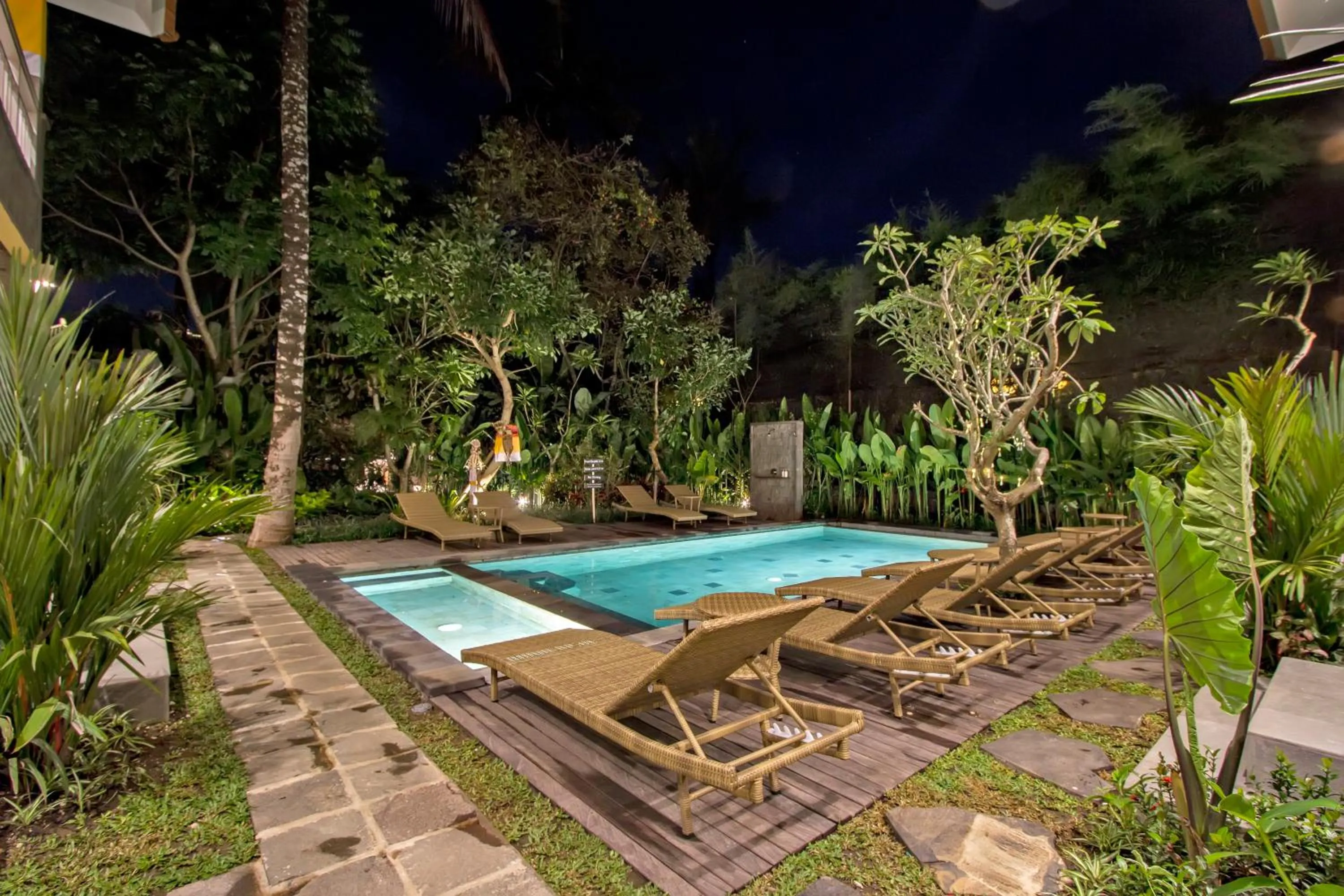 Garden in Ubad Retreat