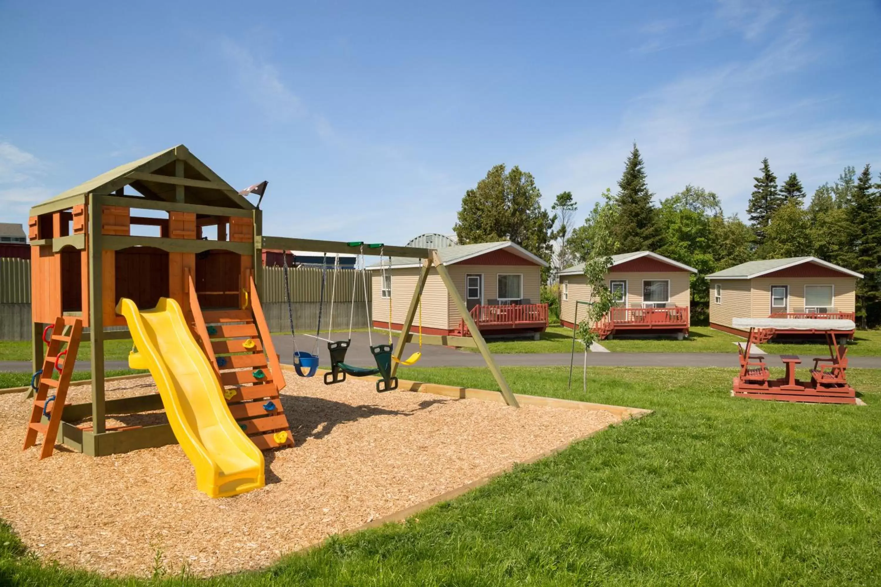 Garden, Children's Play Area in Days Inn by Wyndham Riviere-Du-Loup