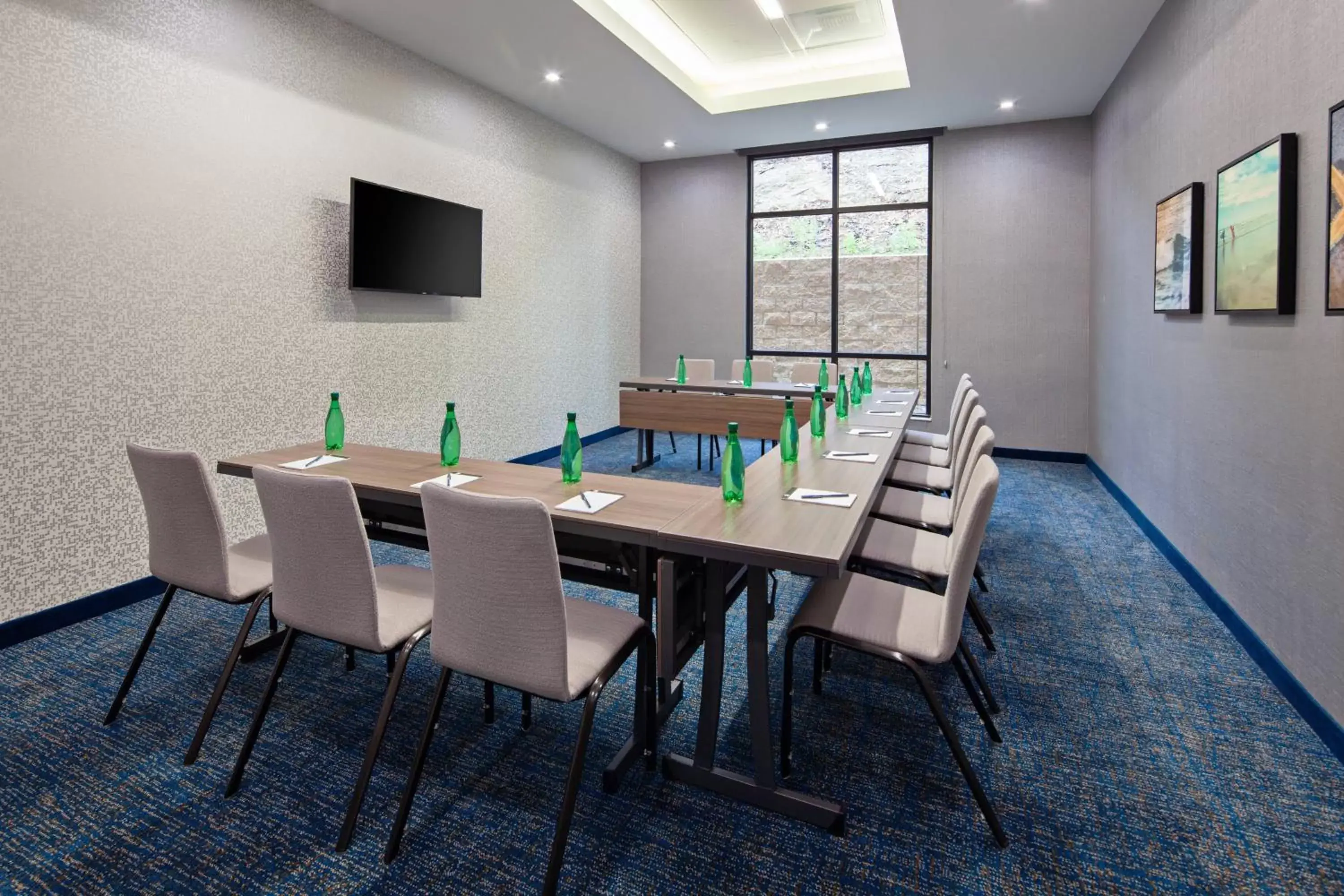Meeting/conference room in SpringHill Suites by Marriott Escondido Downtown