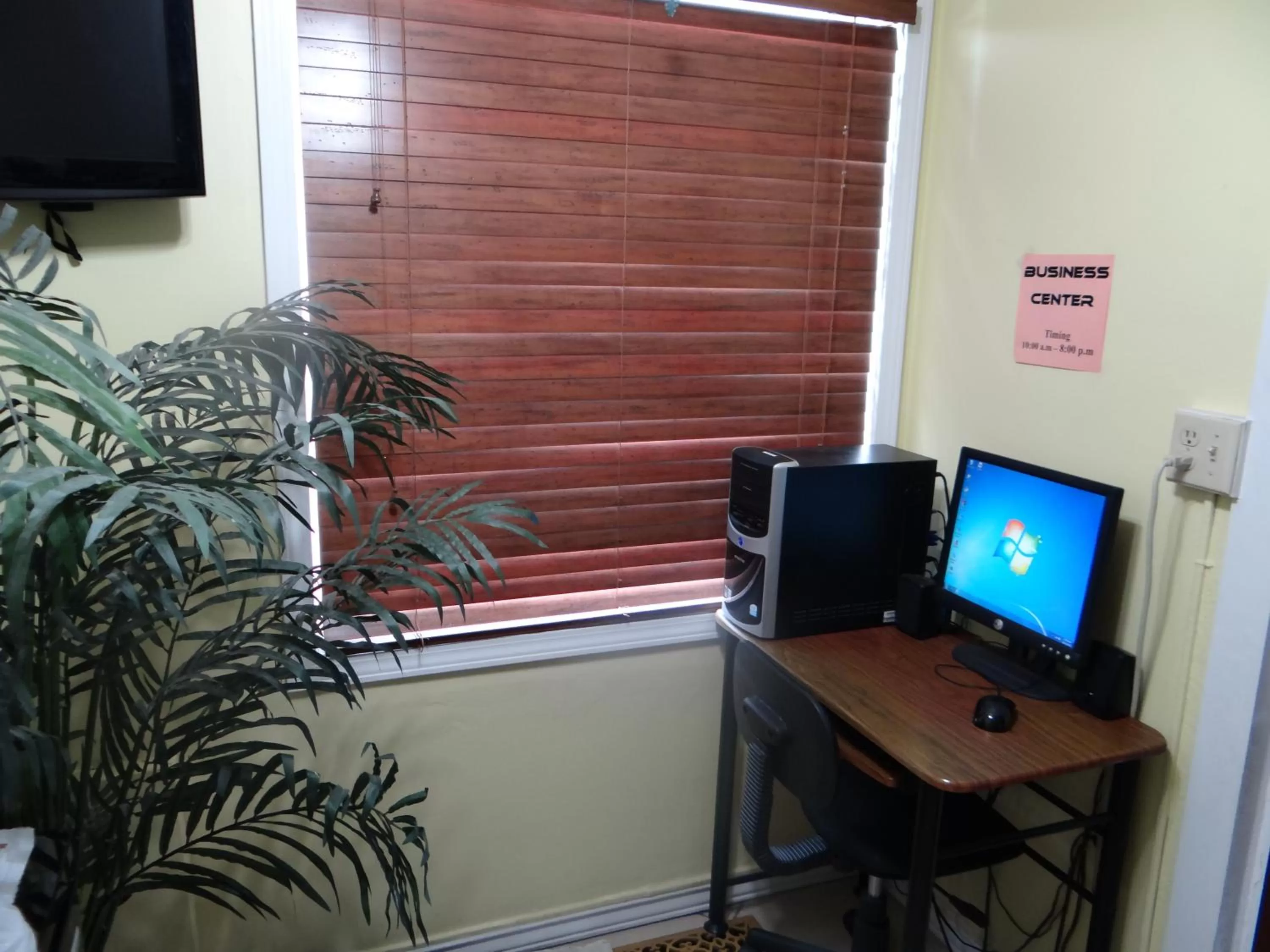 Business facilities in American Inn