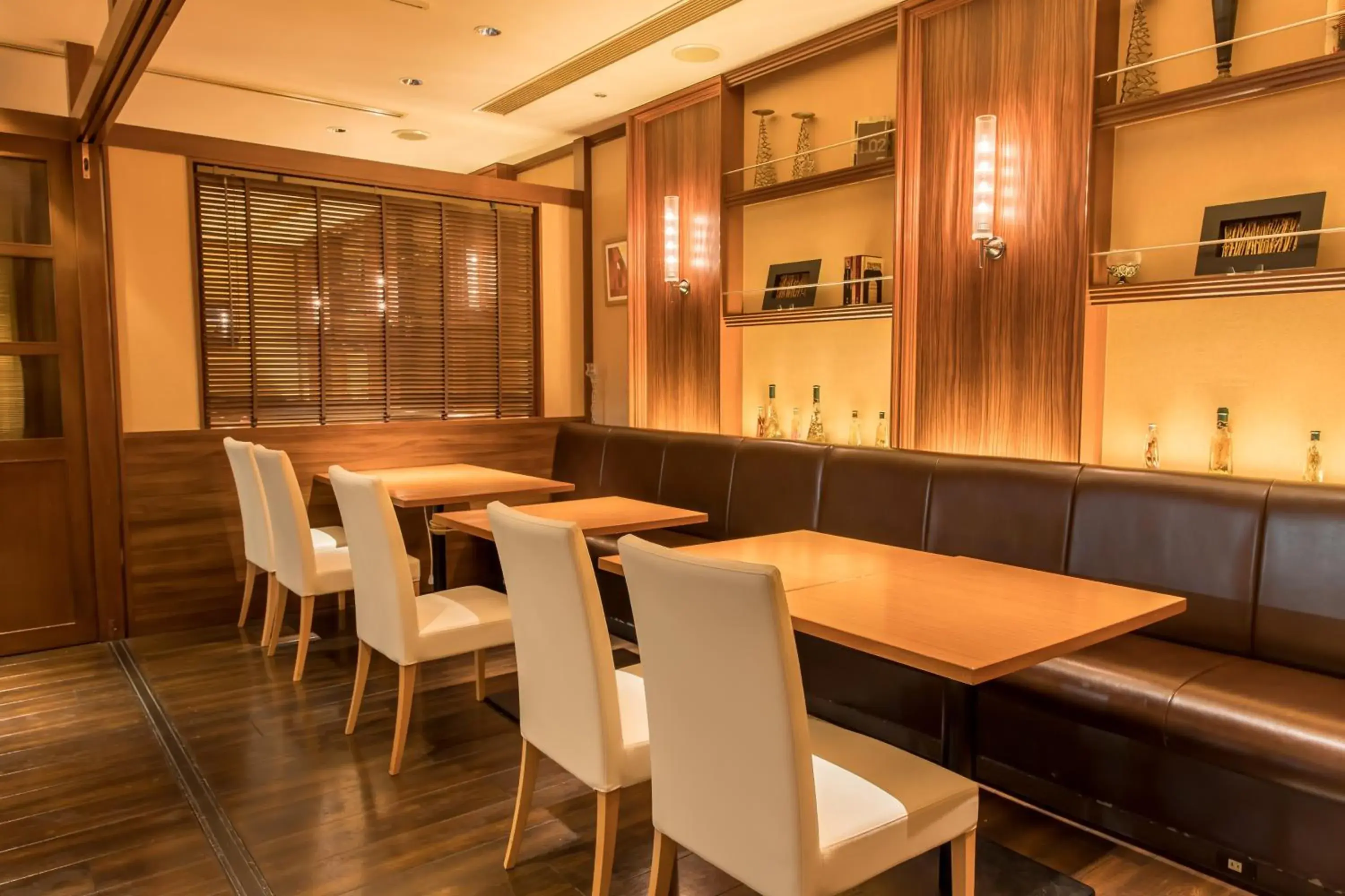 Restaurant/Places to Eat in IP City Hotel Osaka - Imperial Palace Group