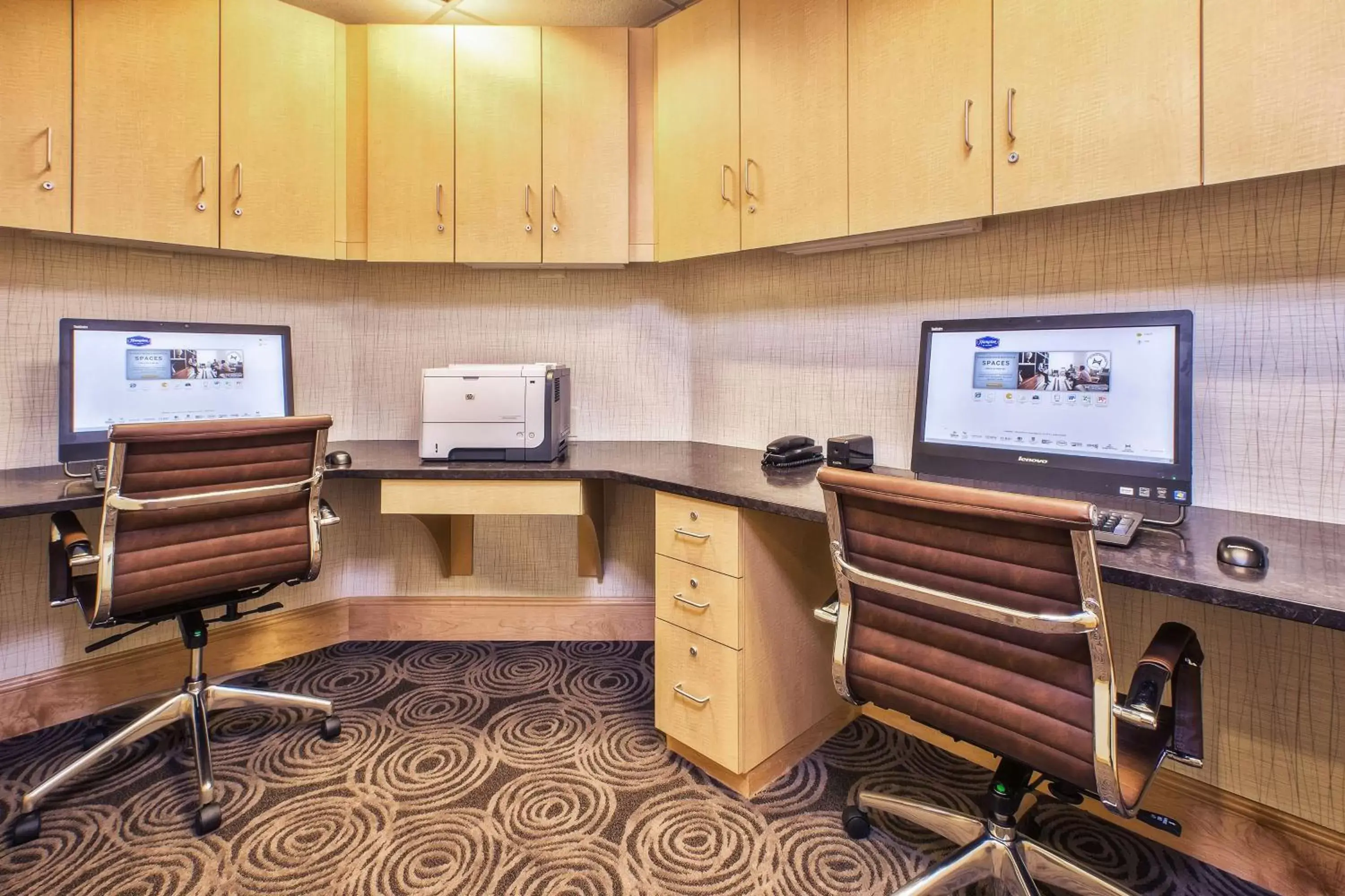 Business facilities, Business Area/Conference Room in Hampton Inn & Suites Madison - West
