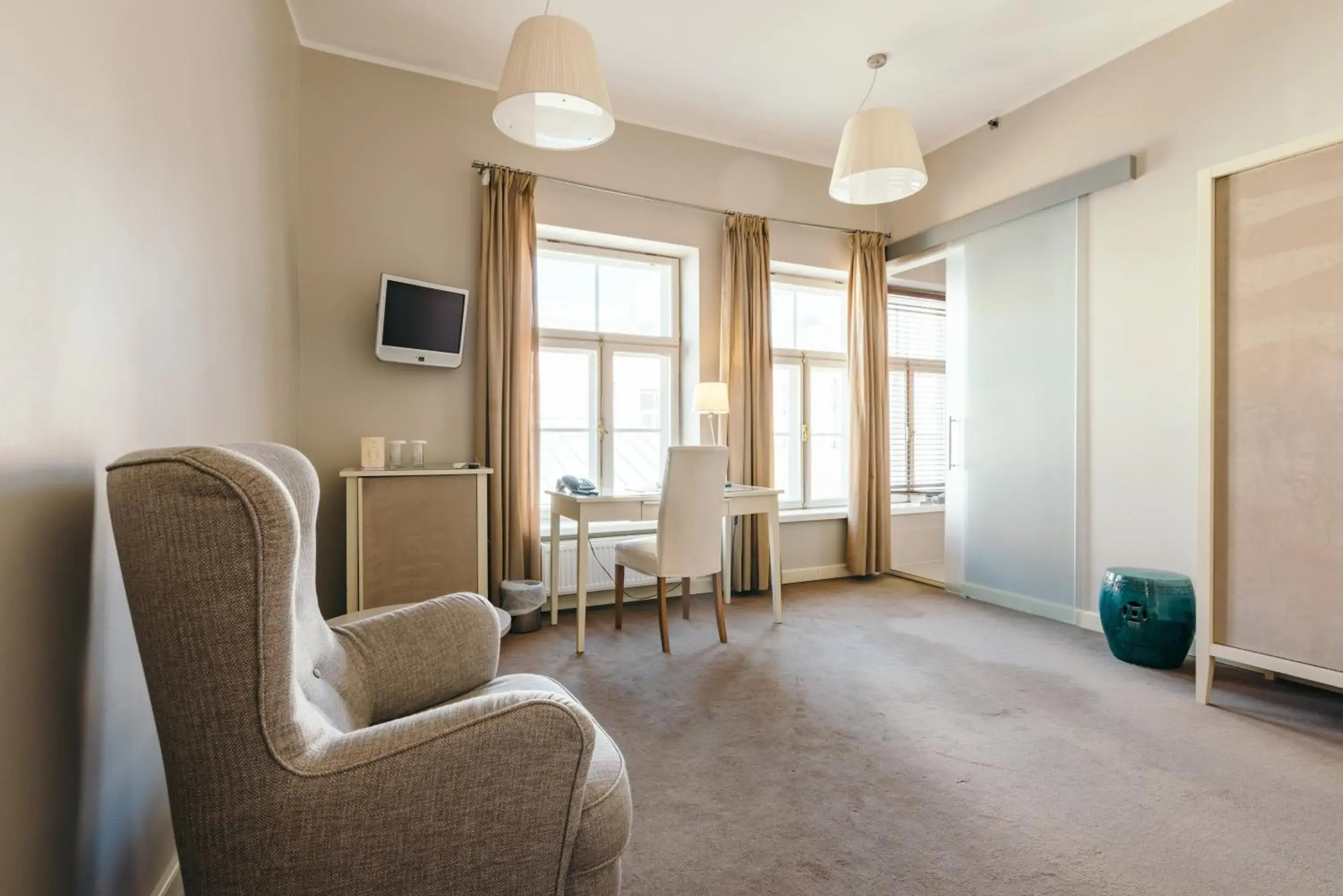 Seating area in Merchants House Hotel