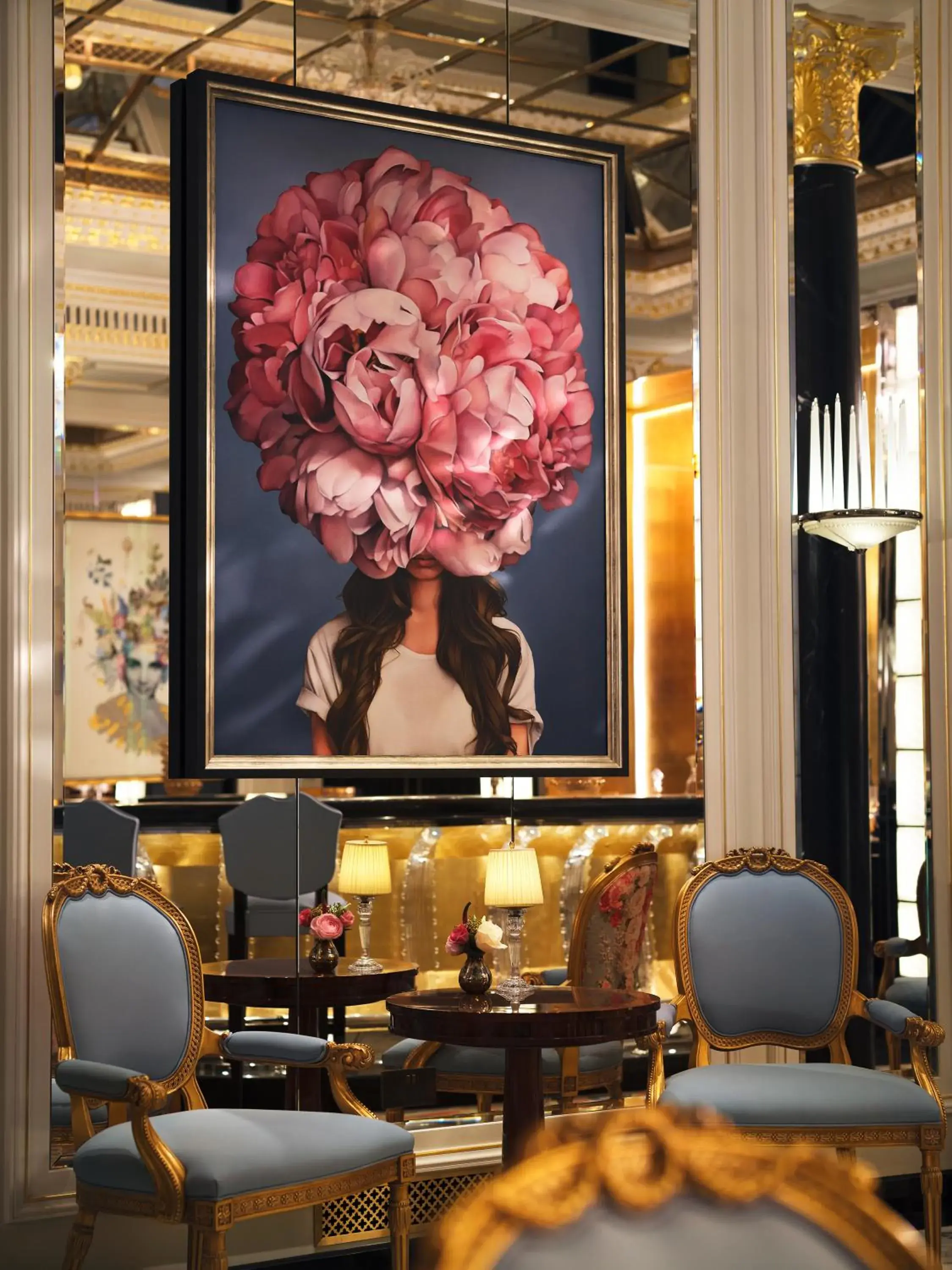 Lounge or bar in The Dorchester - Dorchester Collection