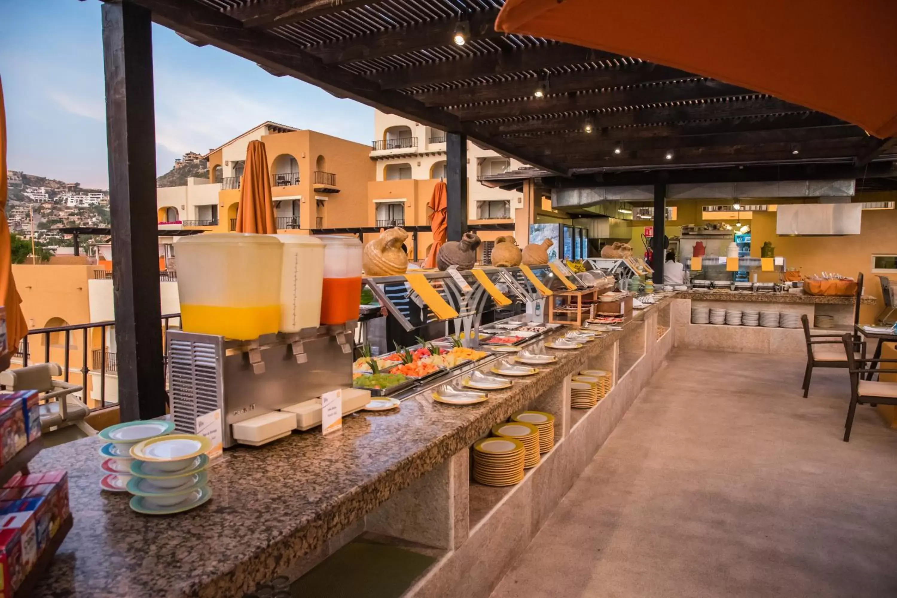 Patio in Hotel Tesoro Los Cabos