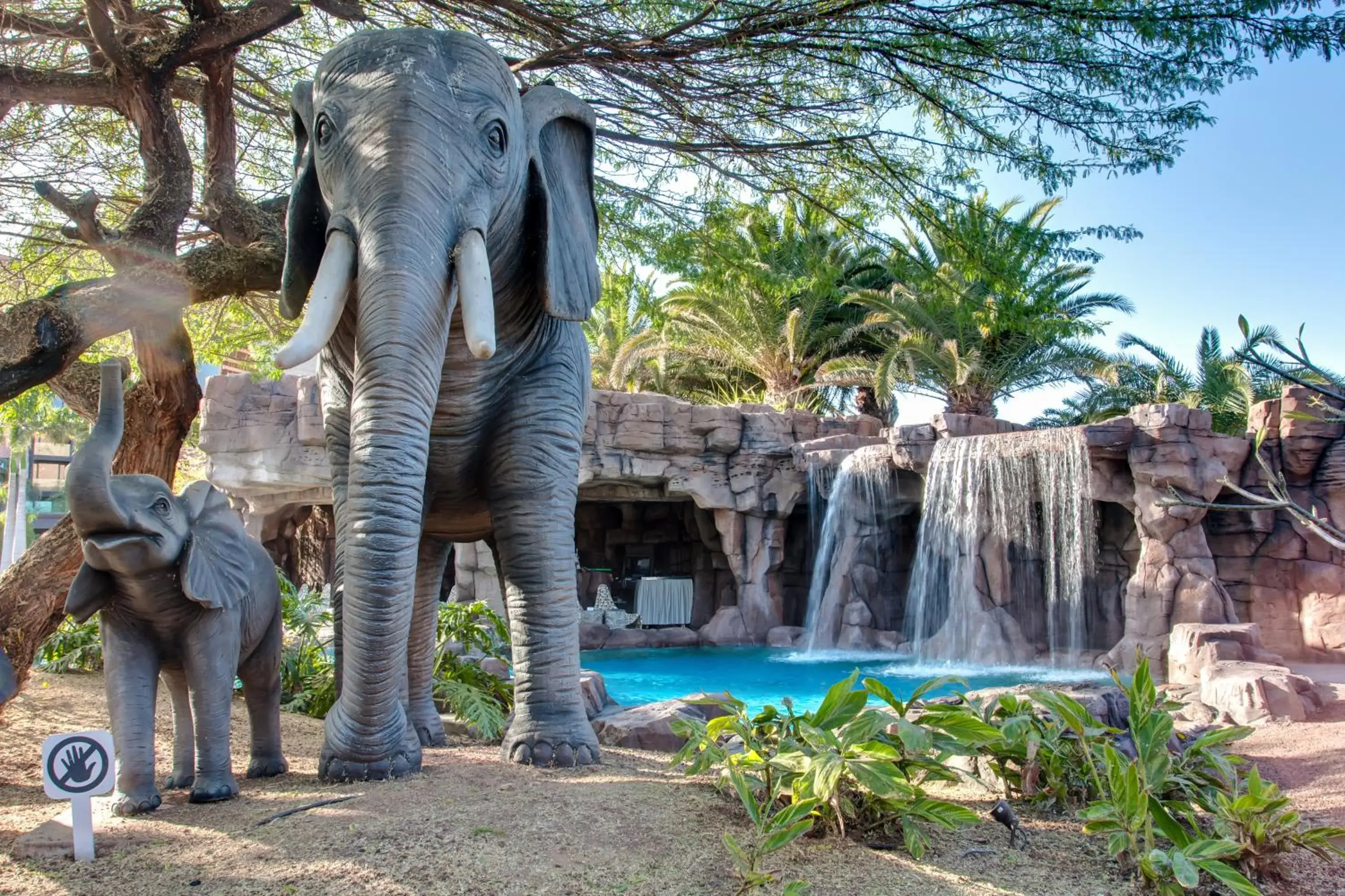 Decorative detail in Lopesan Baobab Resort