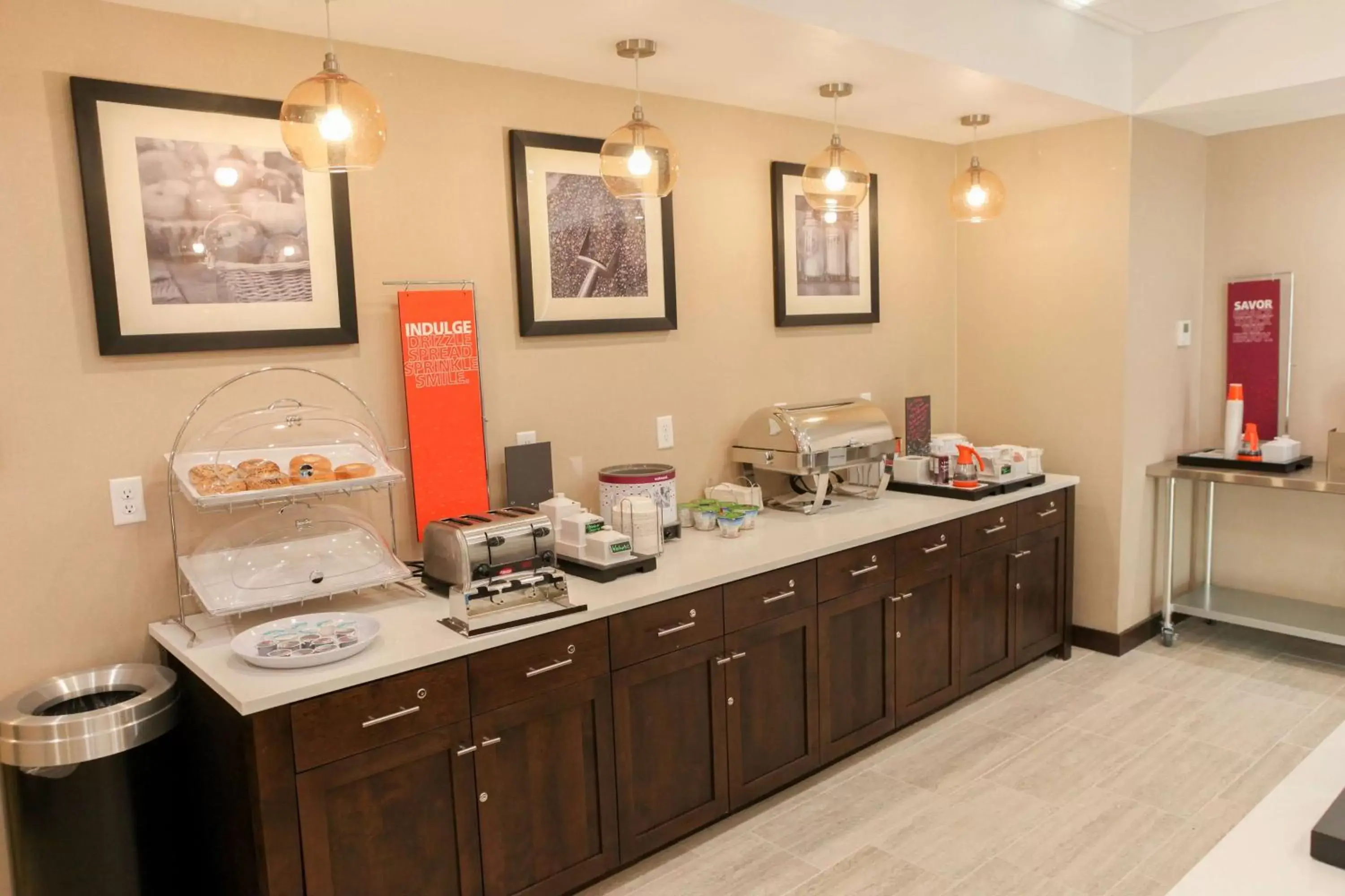 Dining area, Restaurant/Places to Eat in Hampton Inn & Suites Lafayette