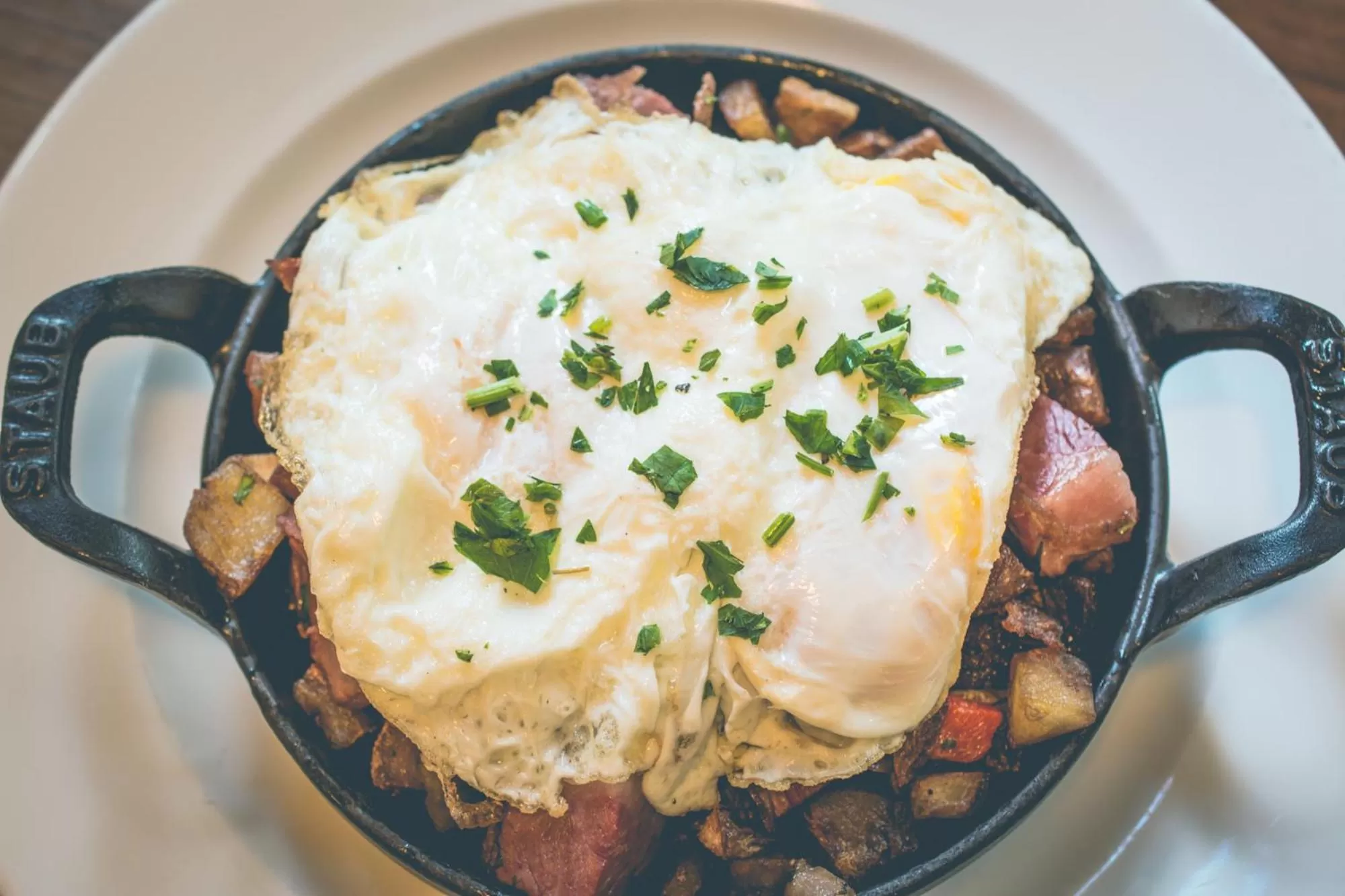 Breakfast in Proximity Hotel