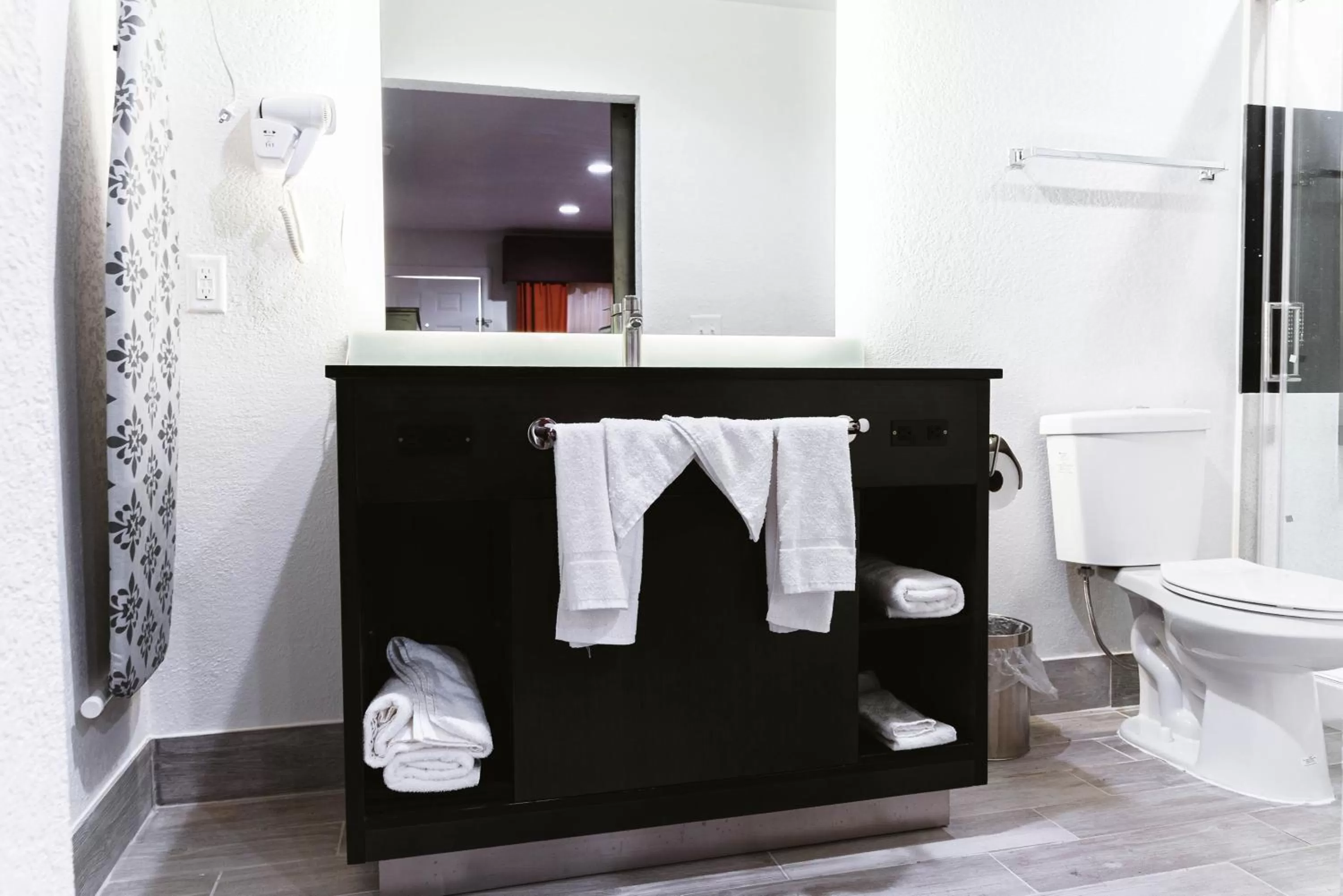 Motel 6 Bellville, OH